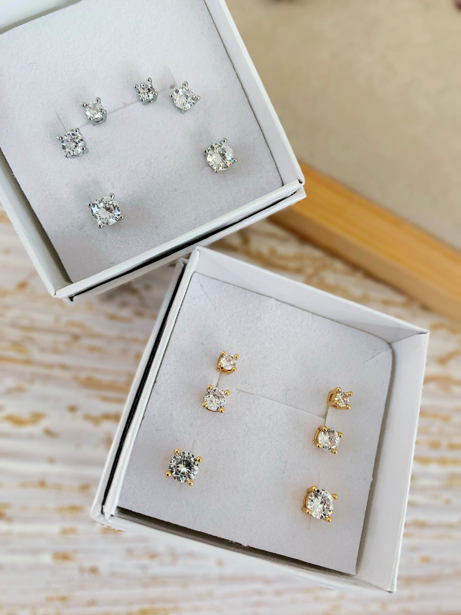 ORECCHINI TRIS PUNTO LUCE