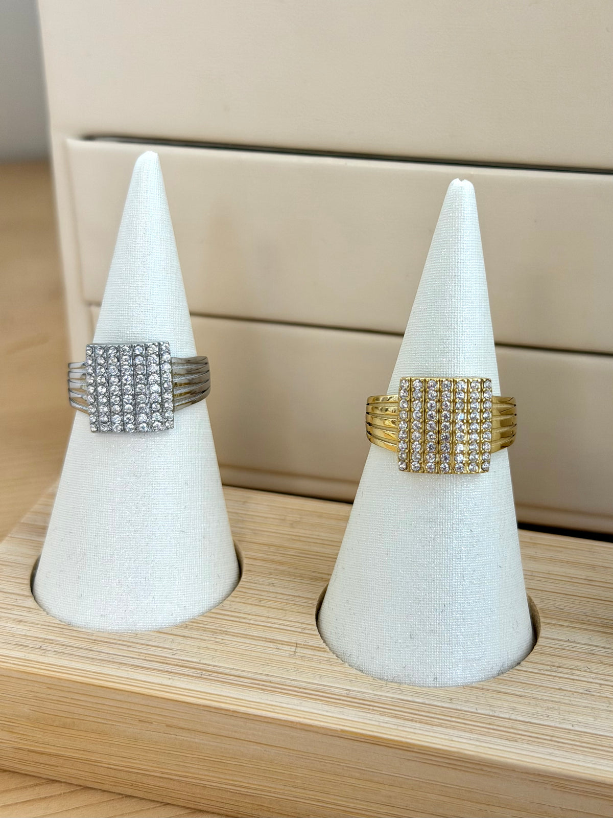 Anello rettangolare  - collezione diamond