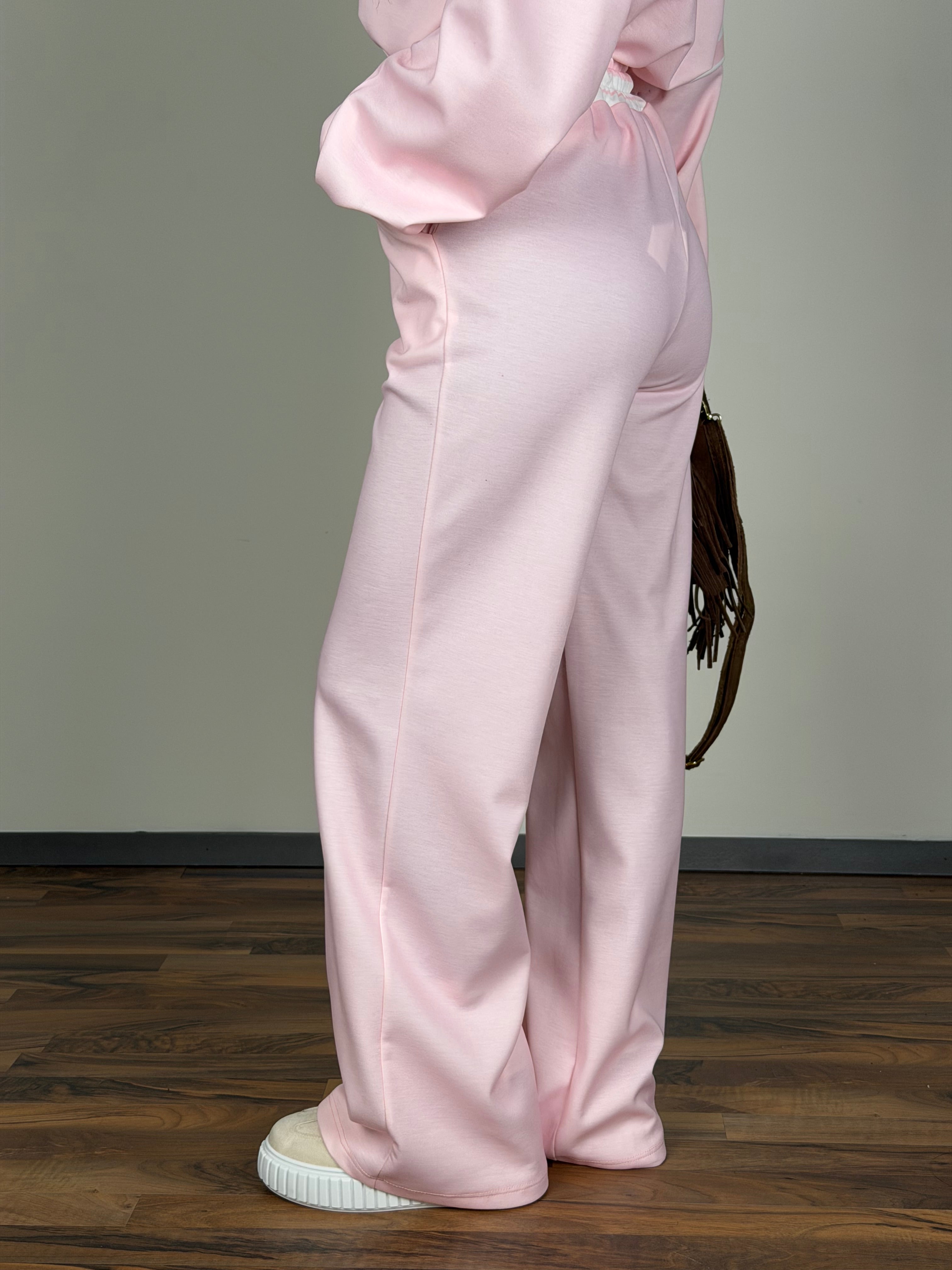 Tuta sportiva adi rosa