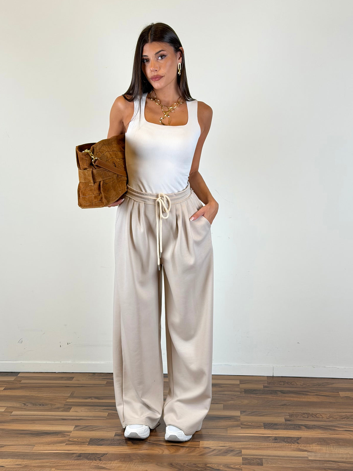 Tuta “ SBAGLIATA “ beige