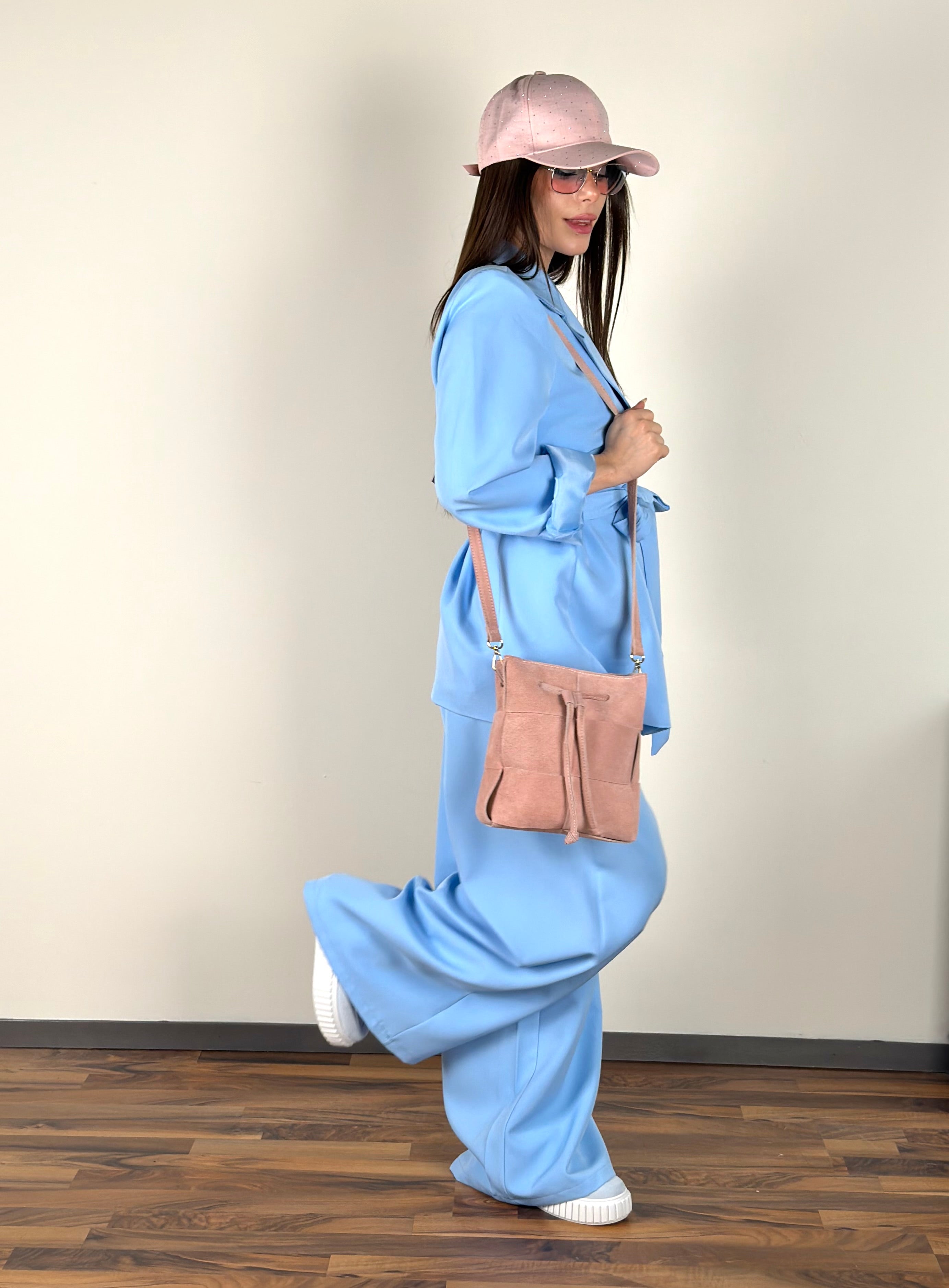 Completo fiocco celeste