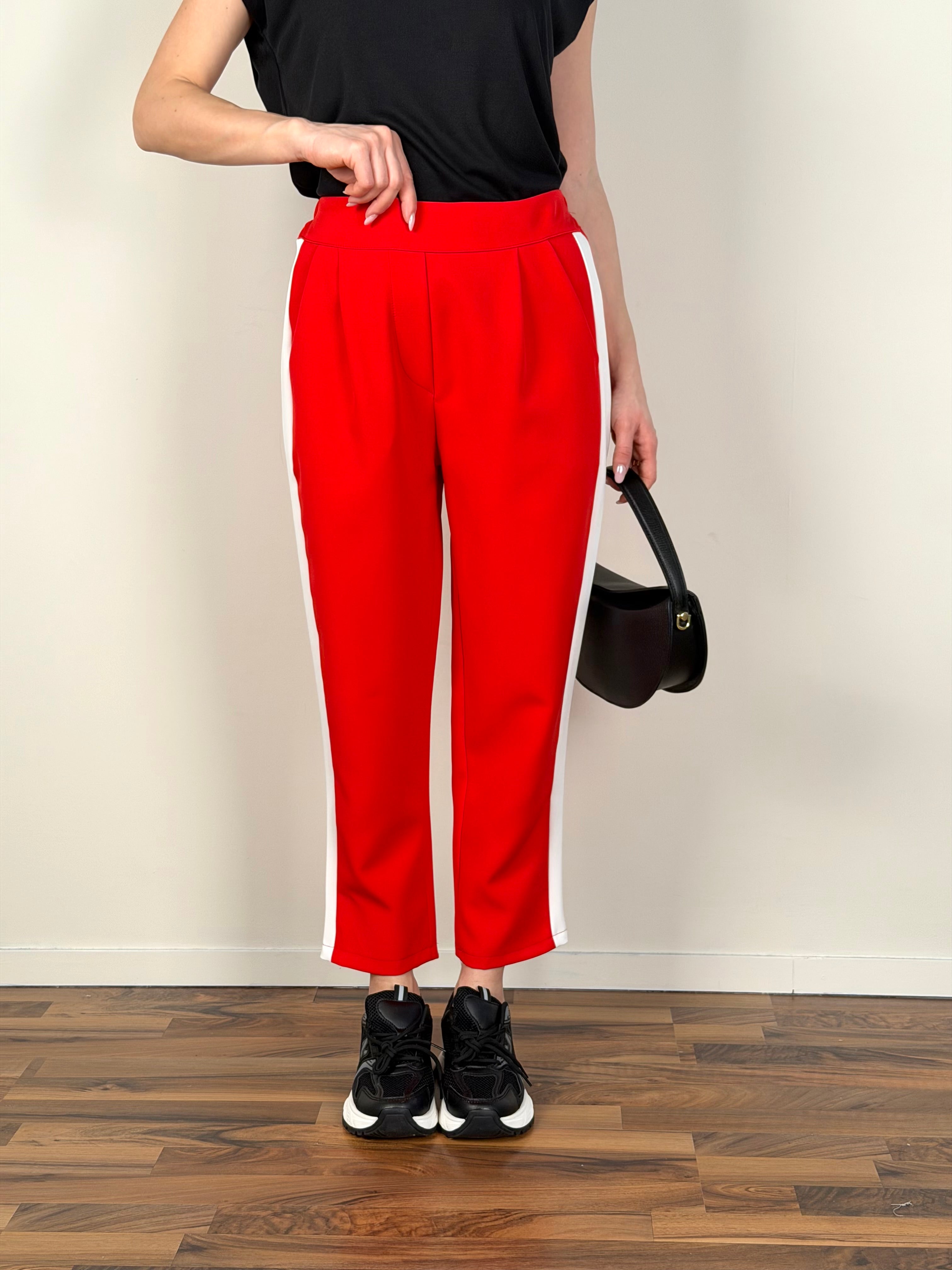 Completo YLE rosso