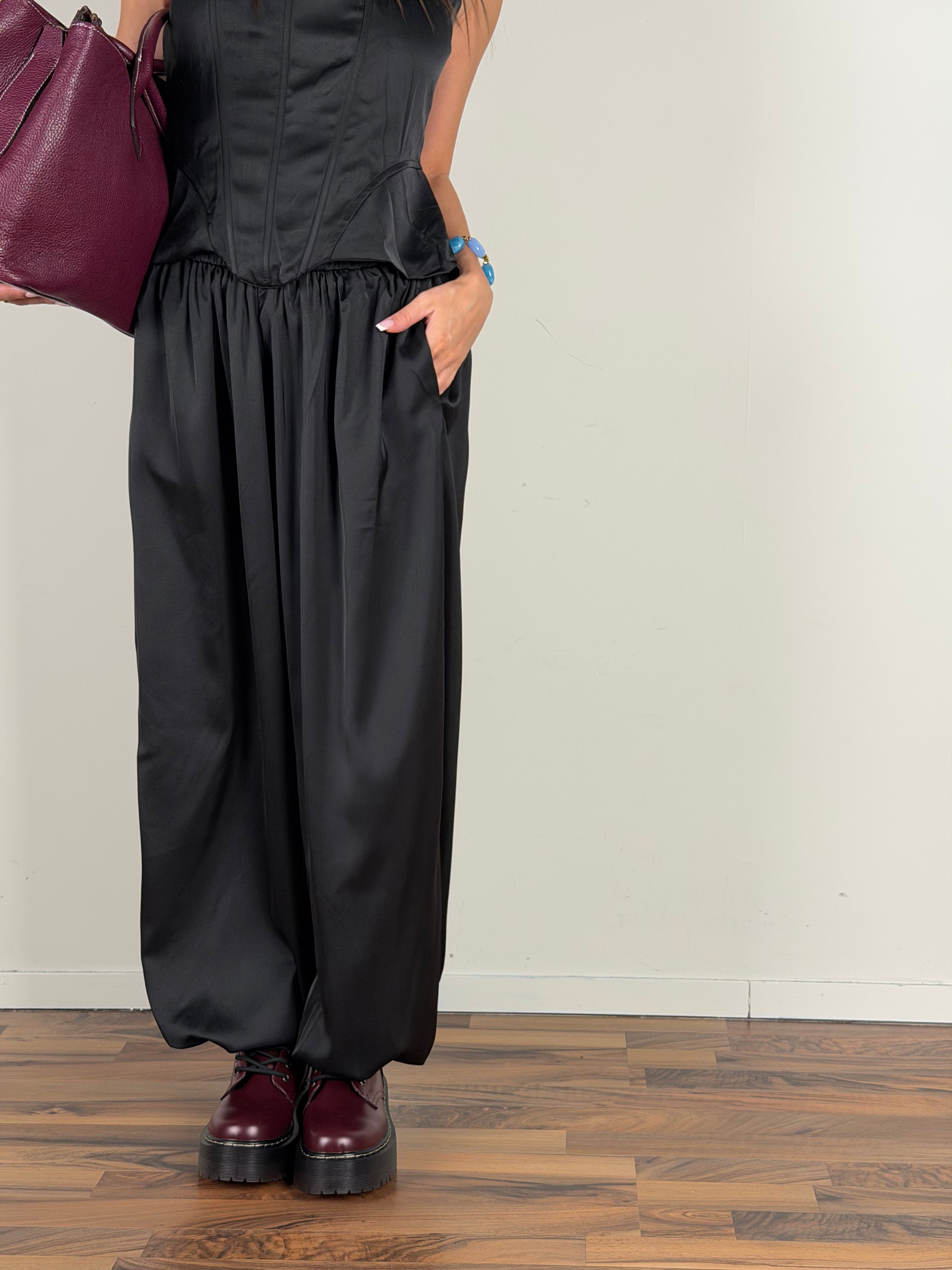 Completo premium Micaela nero