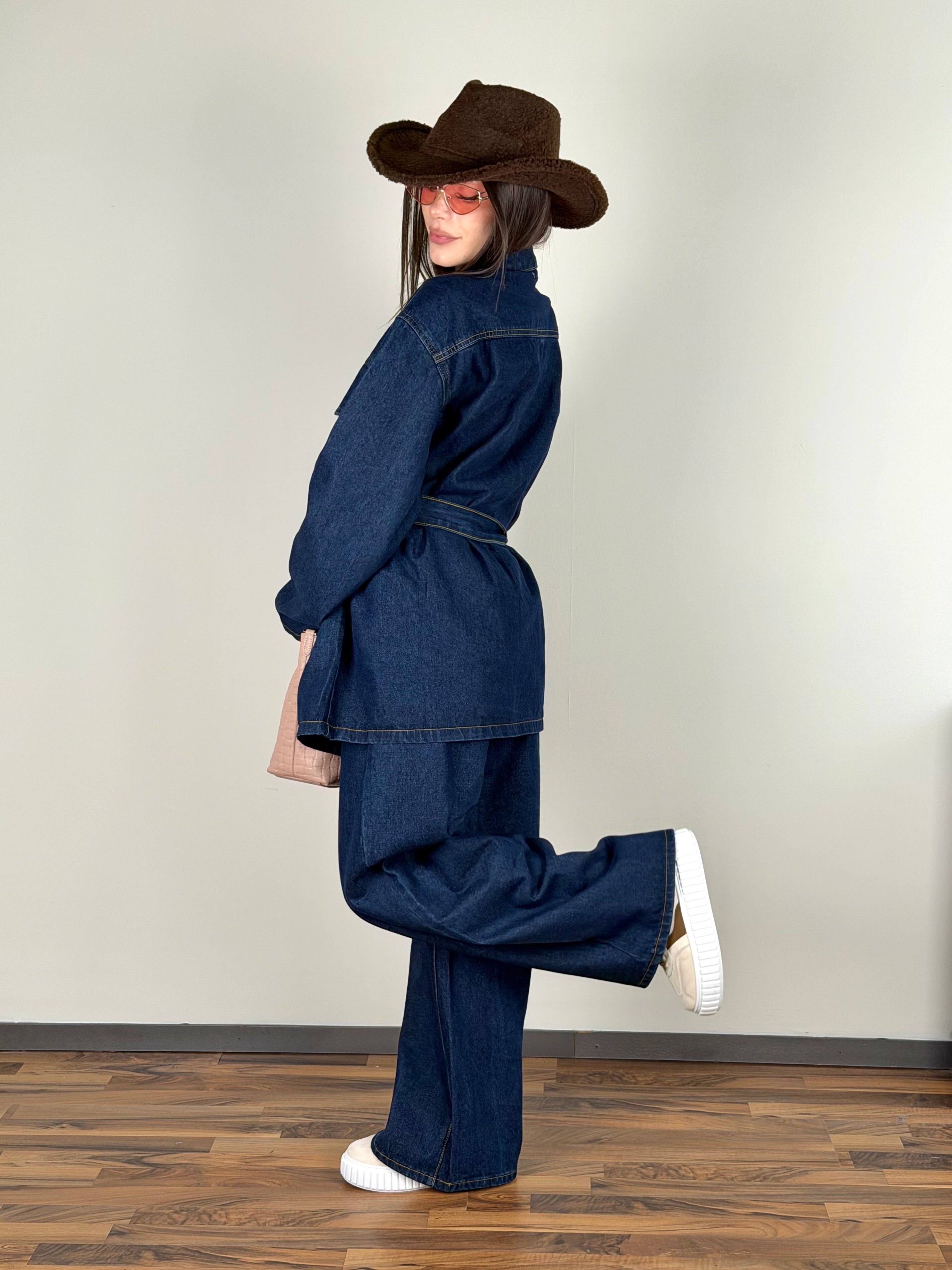 Completo premium NYC blu