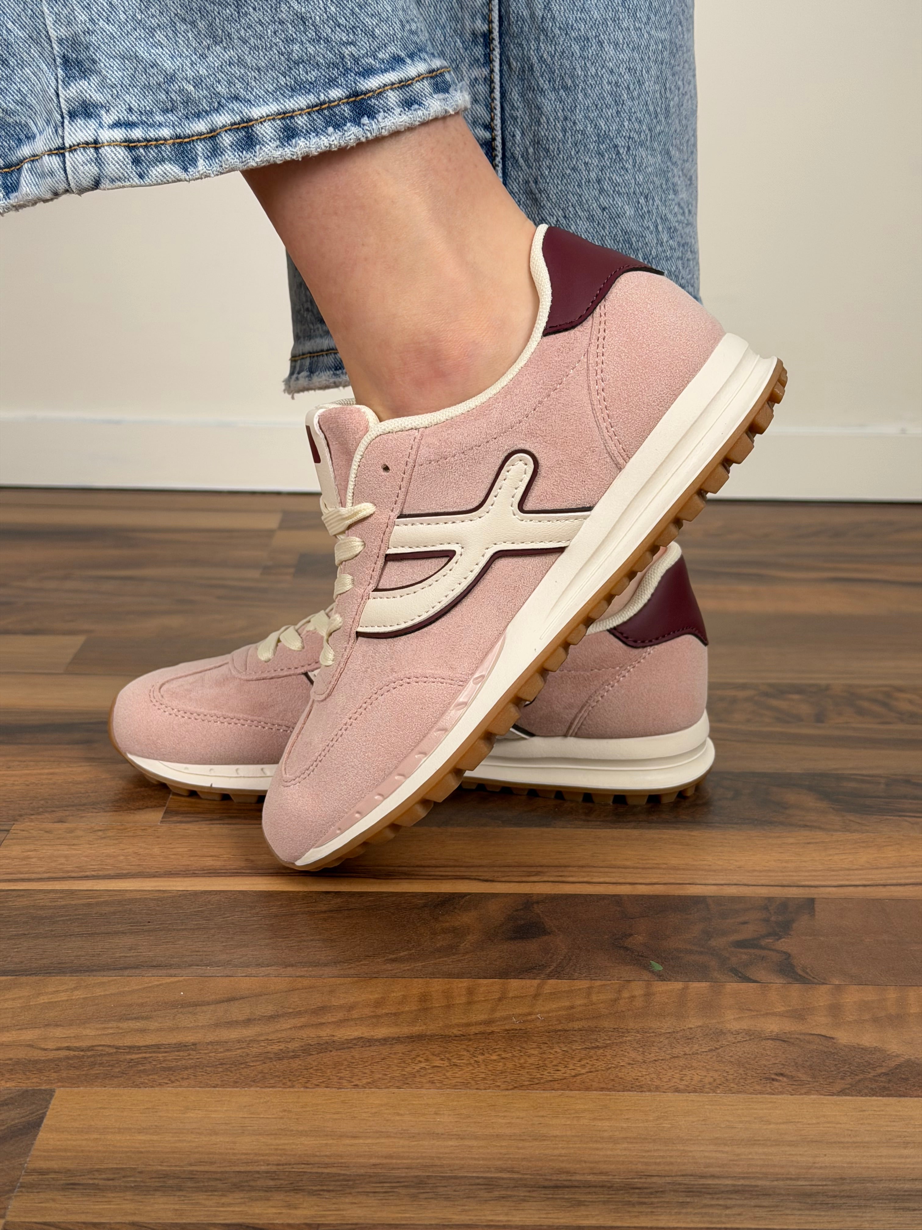 Sneaker fashion pink