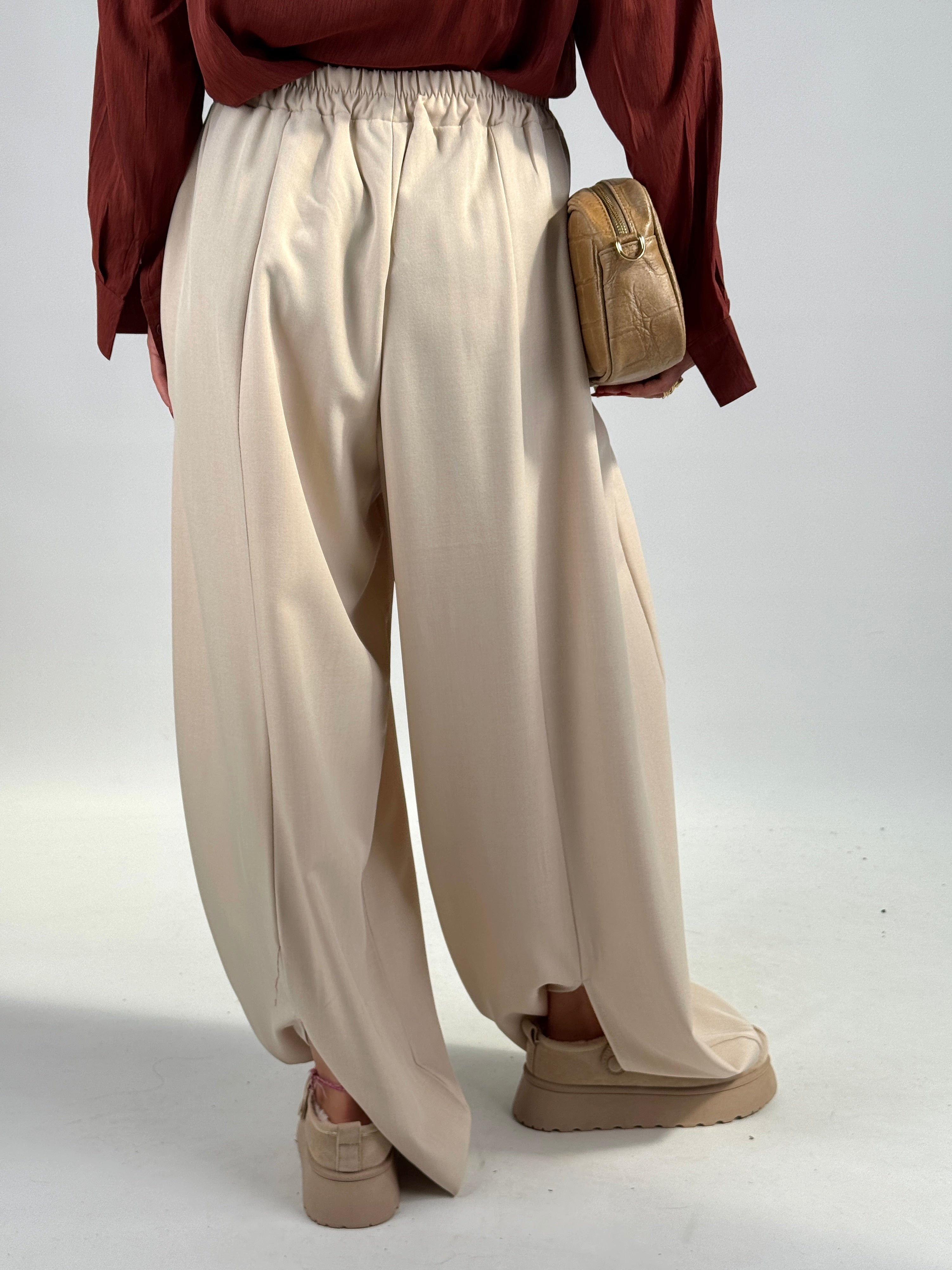 Pantalone spacchi beige