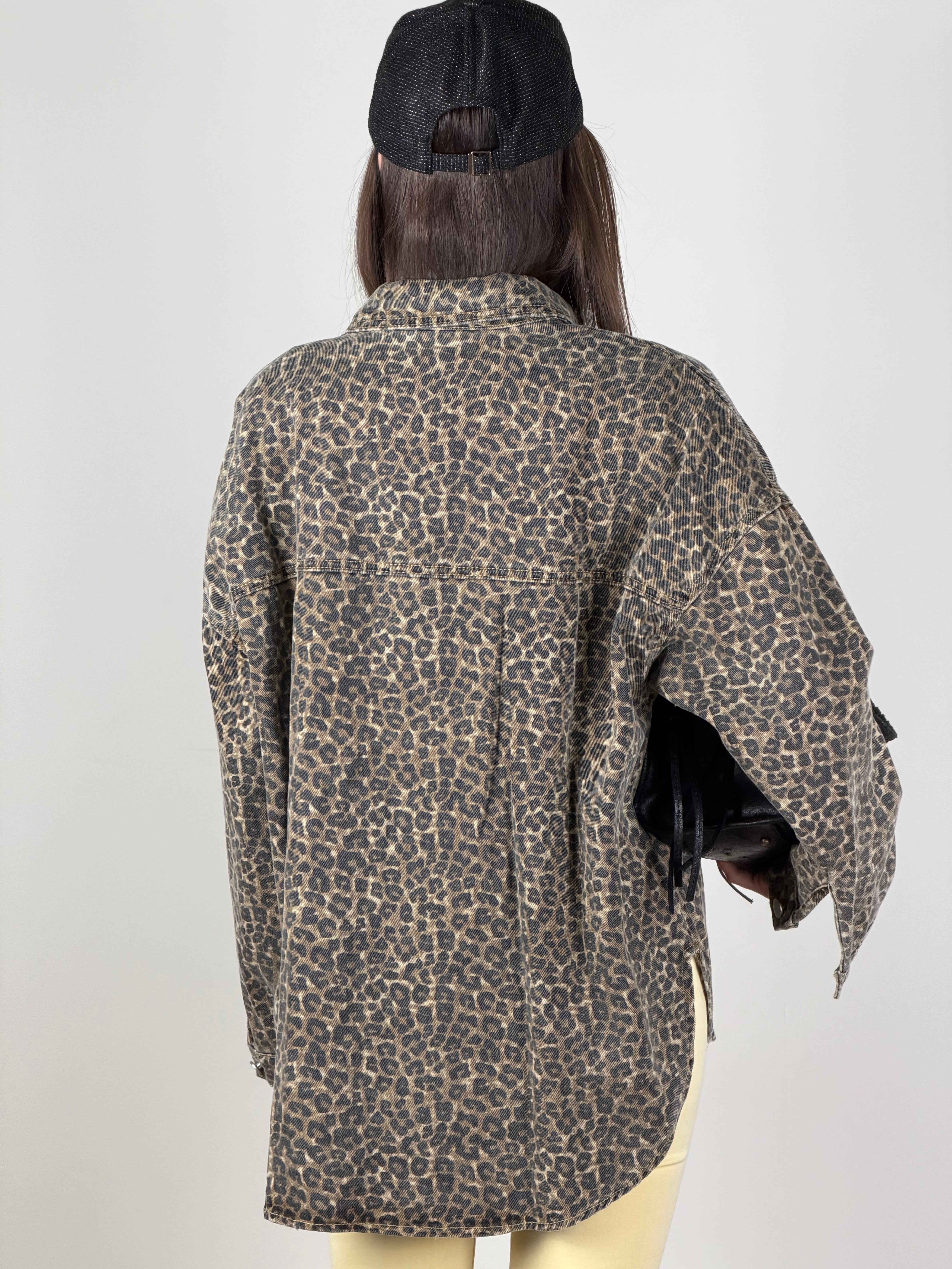 Giubbino jeans maculato