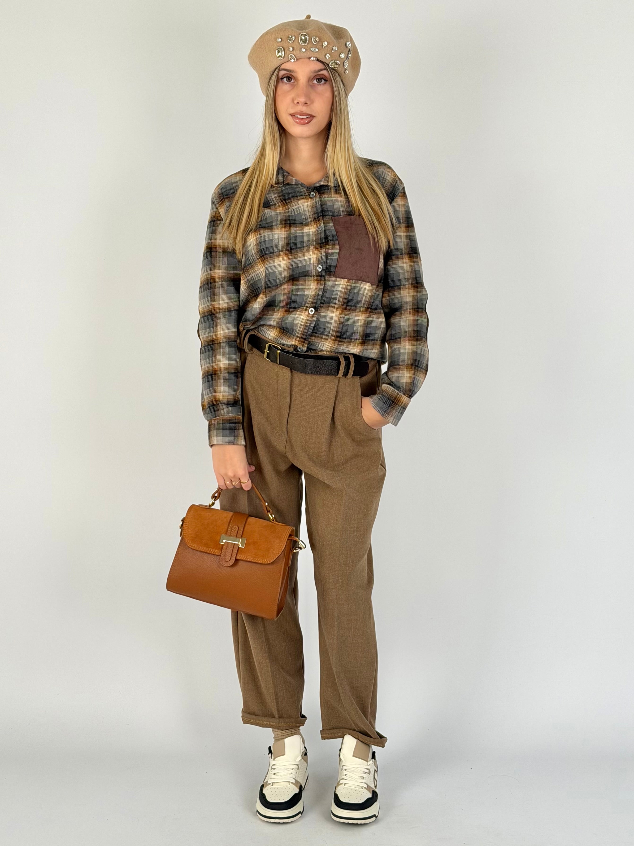 Camicia check taschino scamosciato marrone