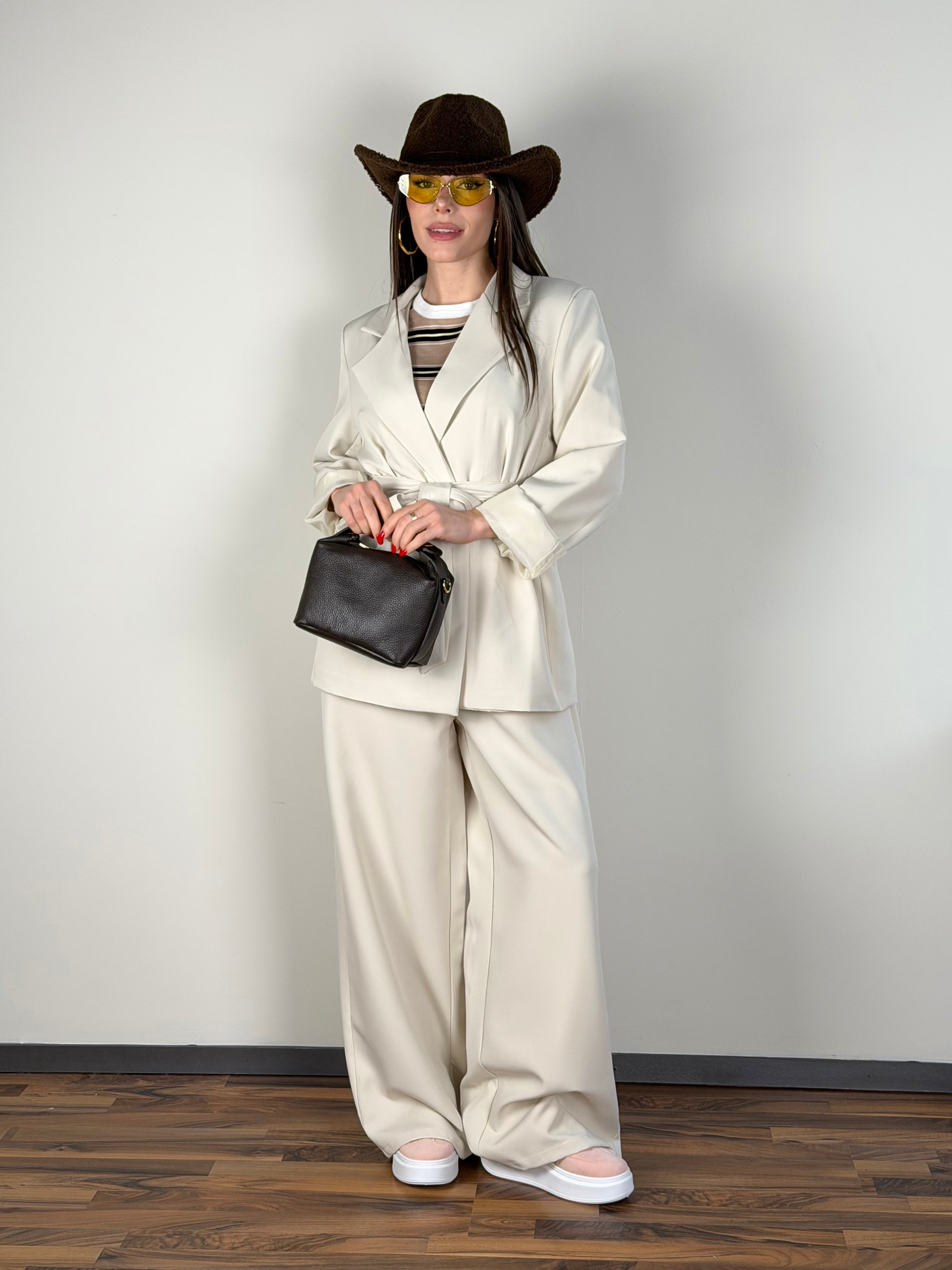 Completo Grace beige