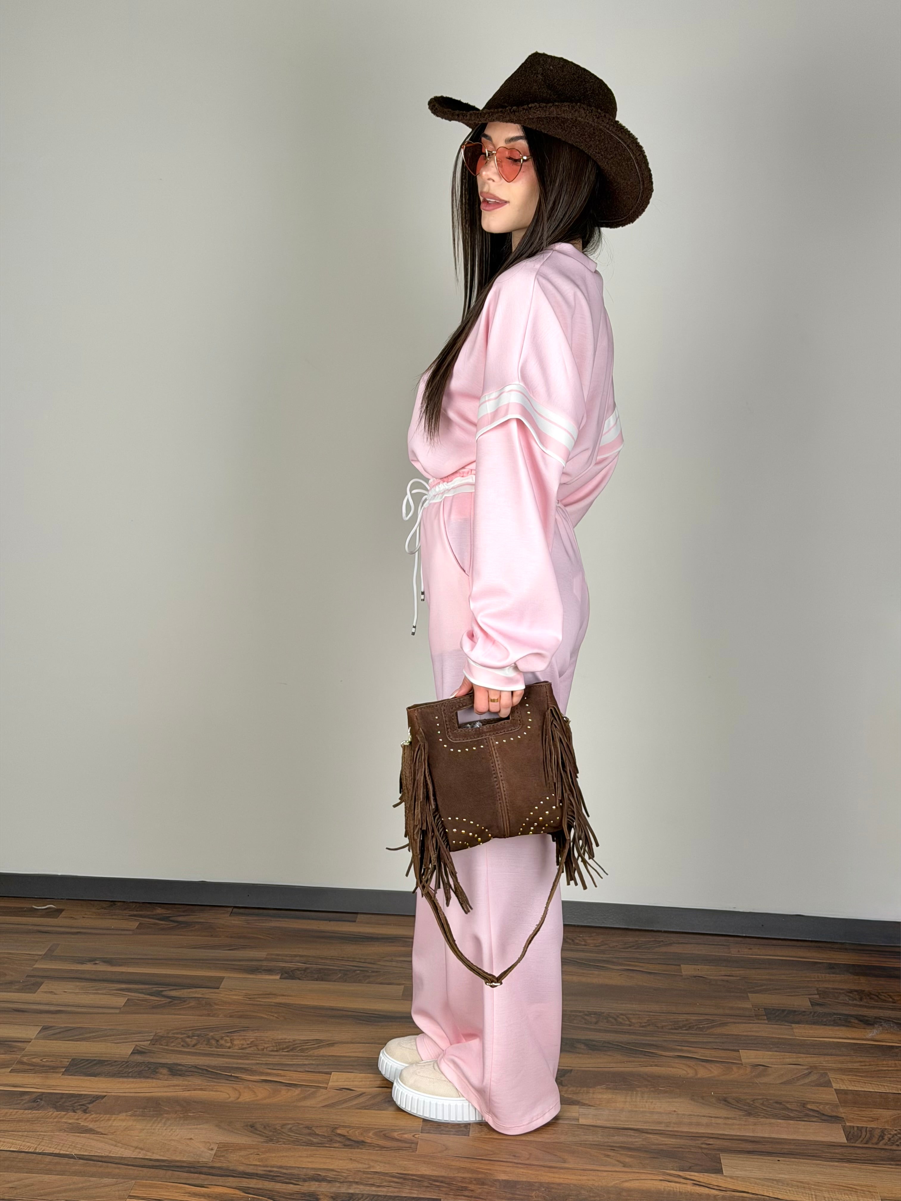 Tuta sportiva adi rosa