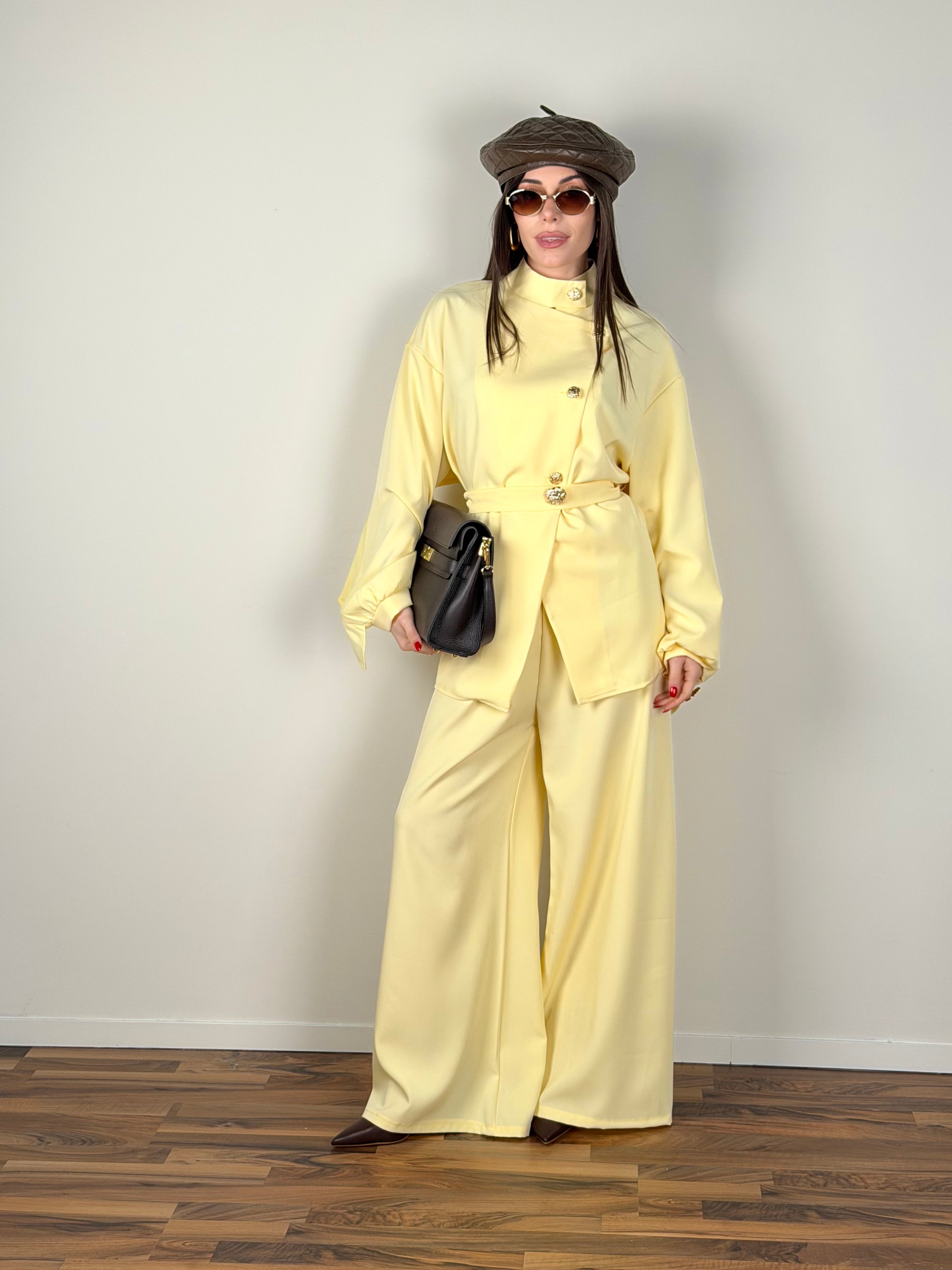 Completo Tokyo giallo