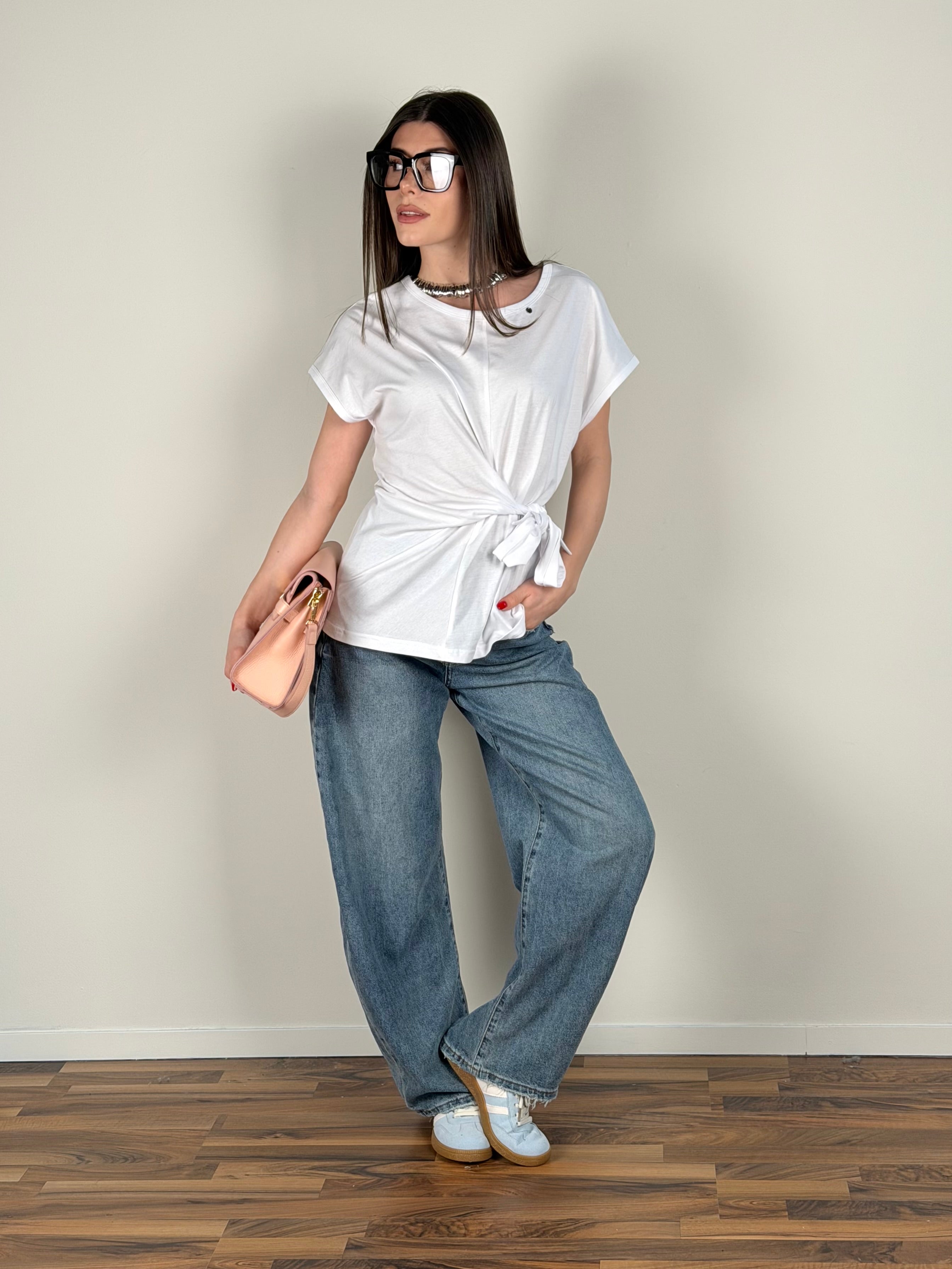 T-shirt nodino laterale bianca