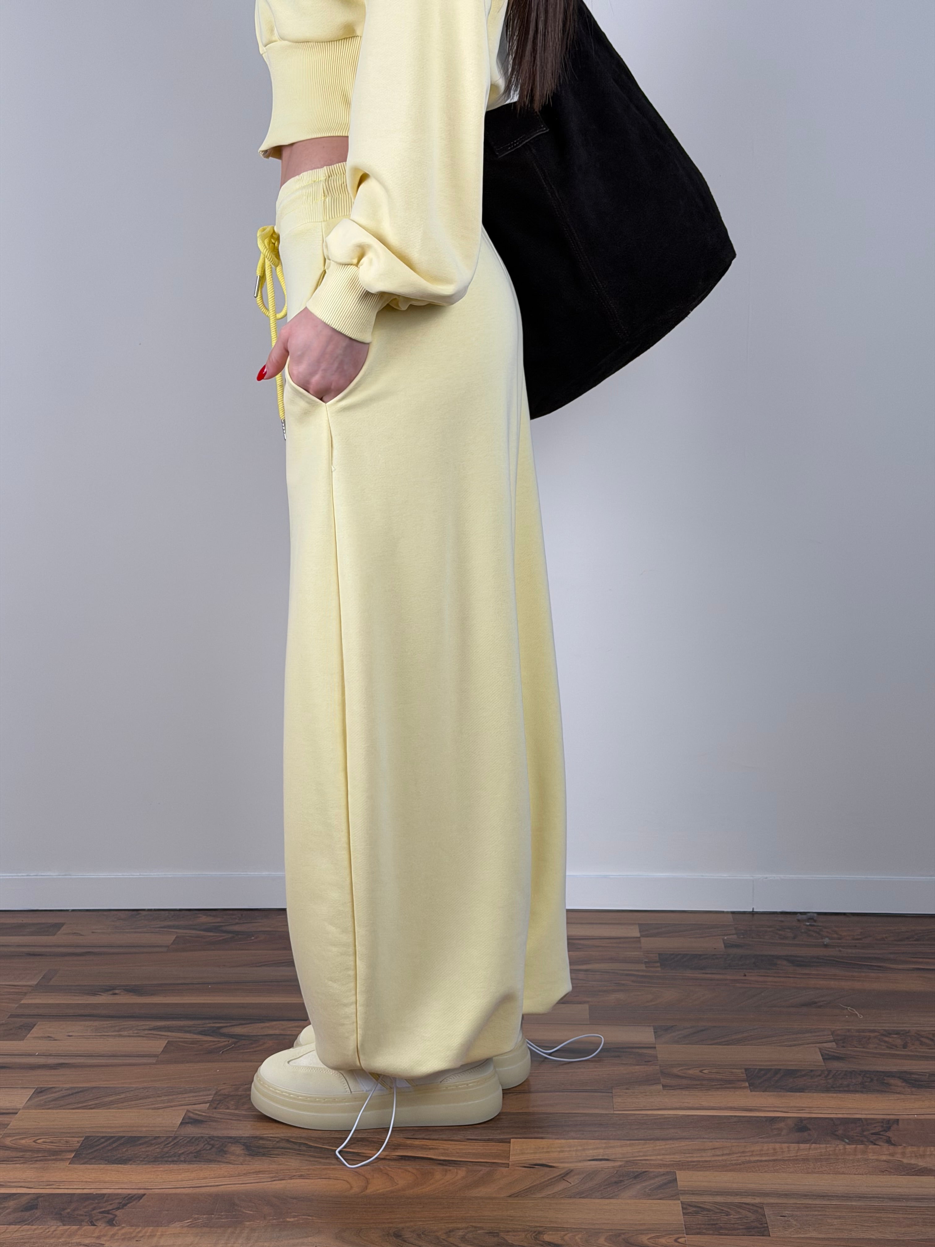 Pantalone tuta basic giallo
