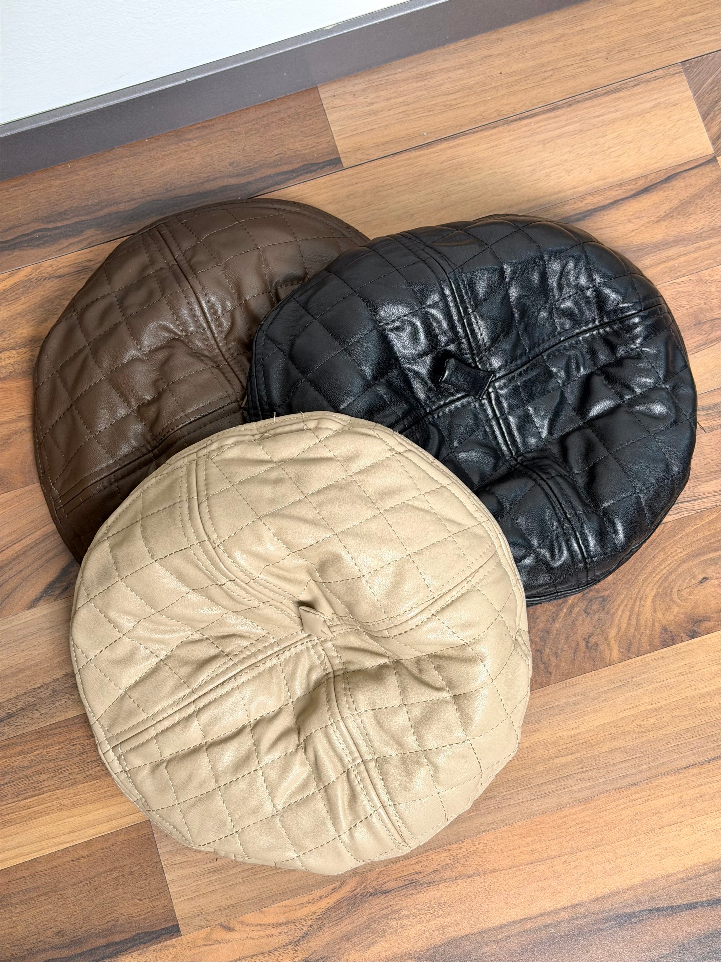 Basco in ecopelle- 3 colori