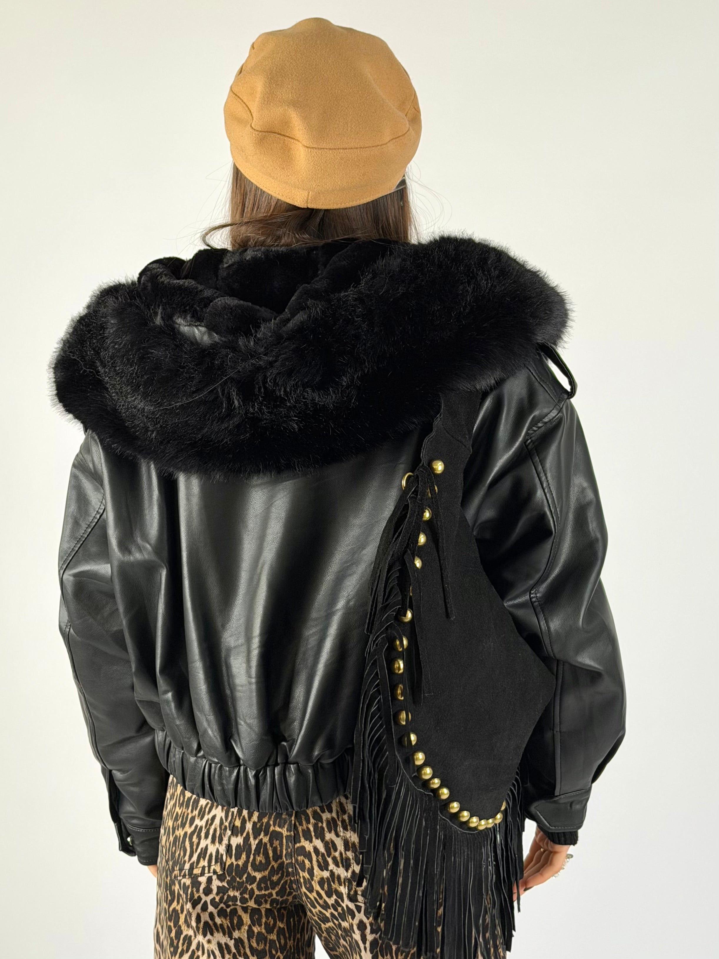 Chiodo con eco pelliccia nera