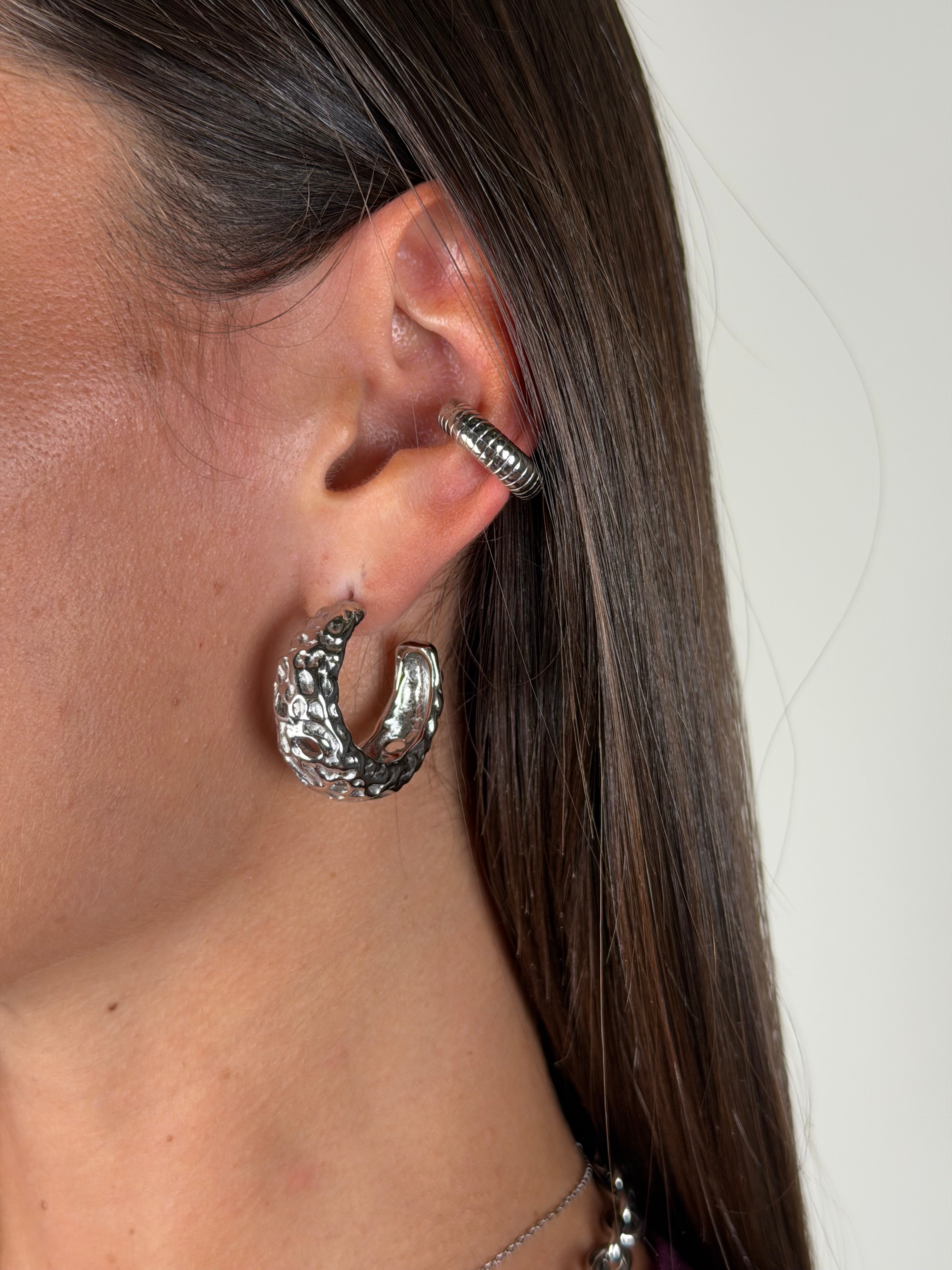 Earcuff Zigrinato - collezione Symbol argento