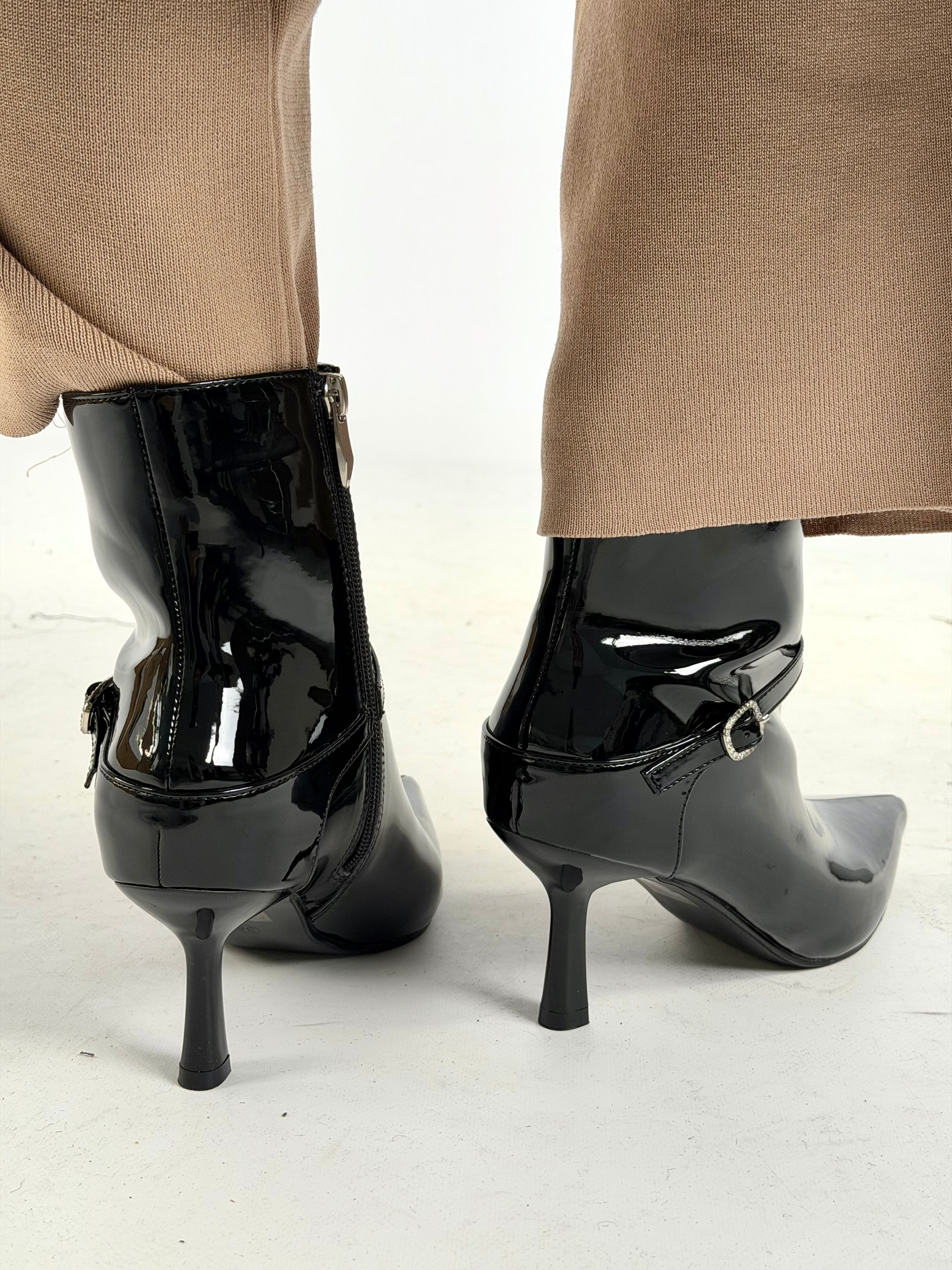 Tronchetto Gaga nero