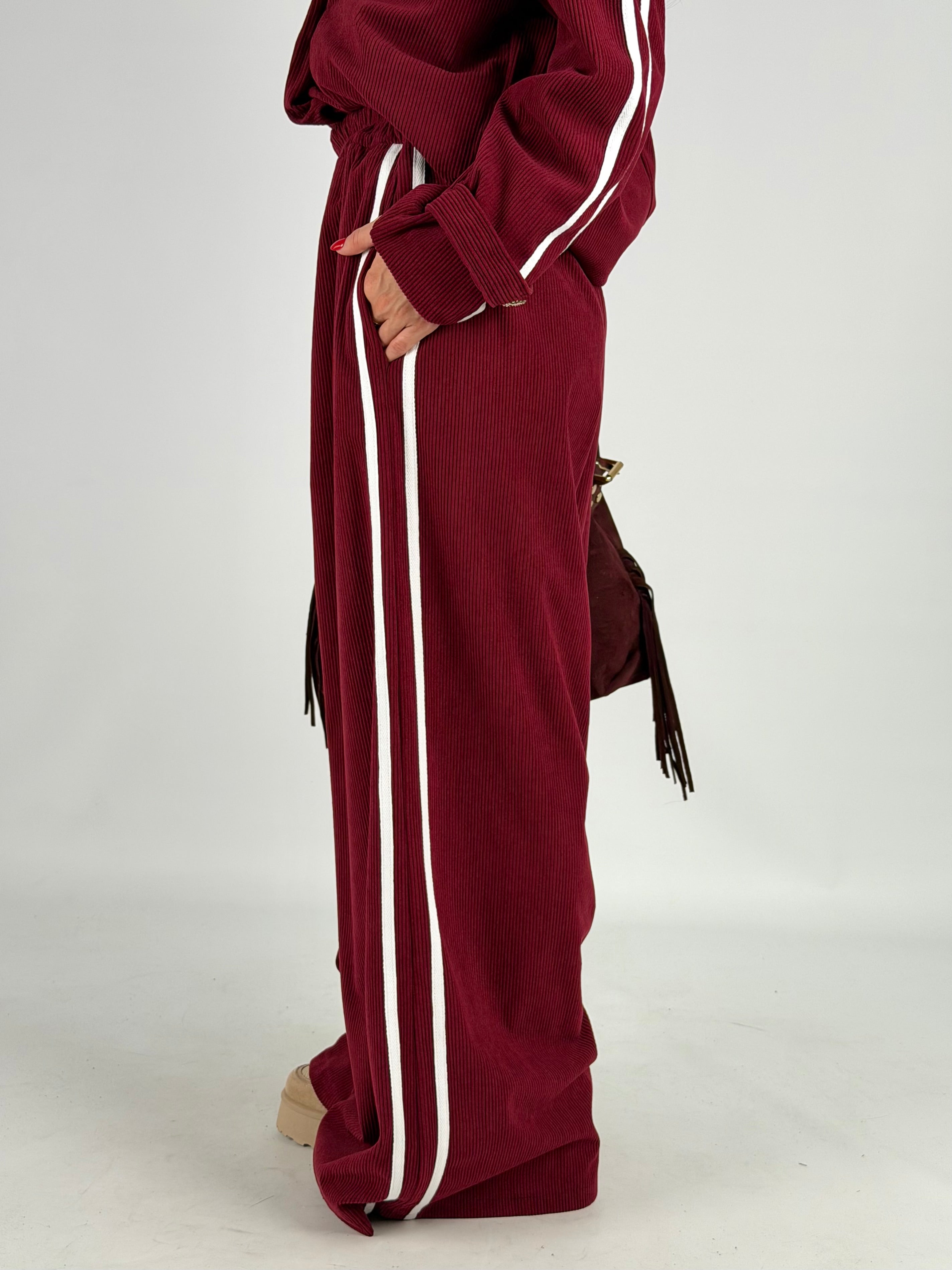 Completo Adi velluto bordeaux