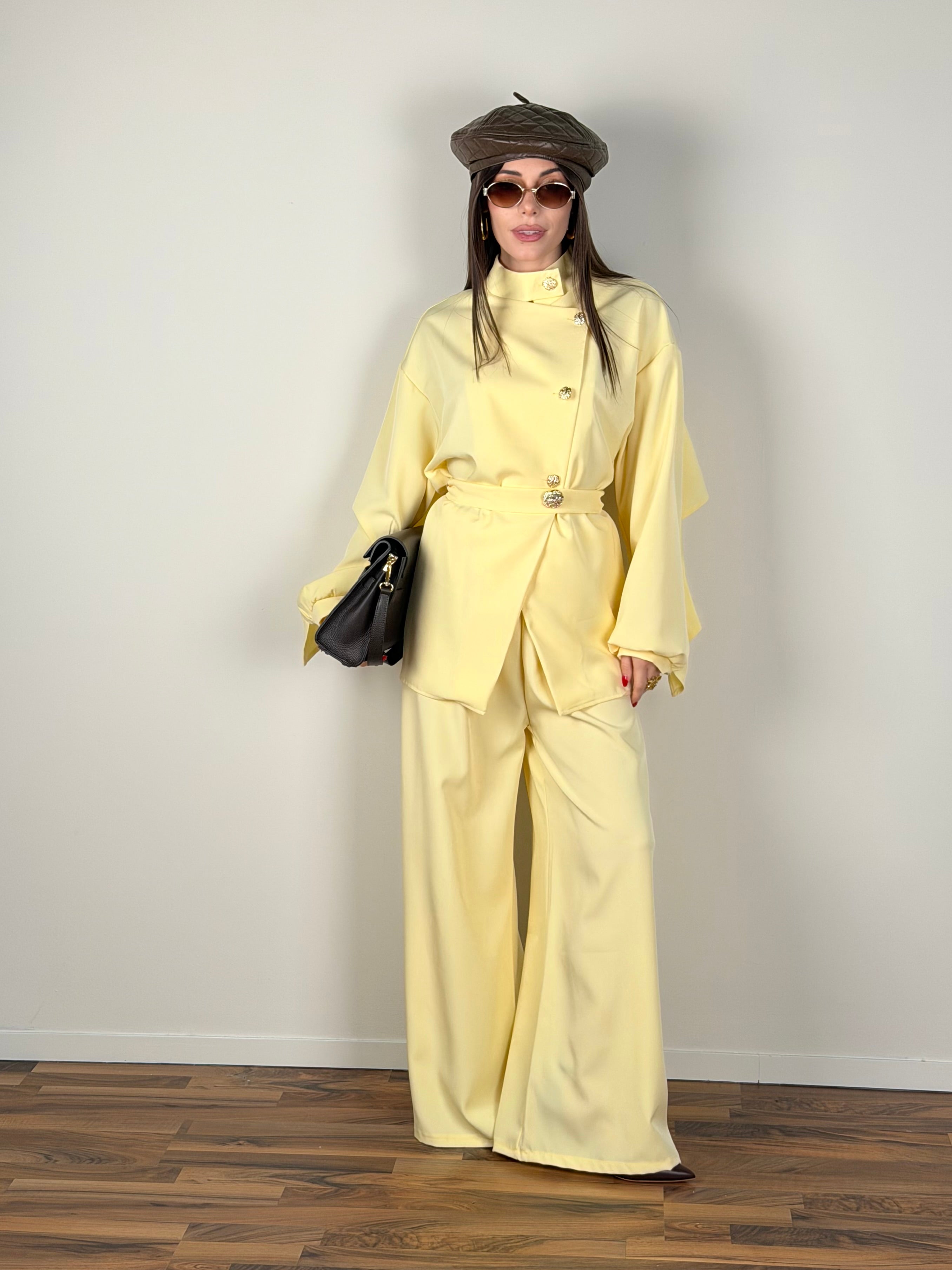 Completo Tokyo giallo