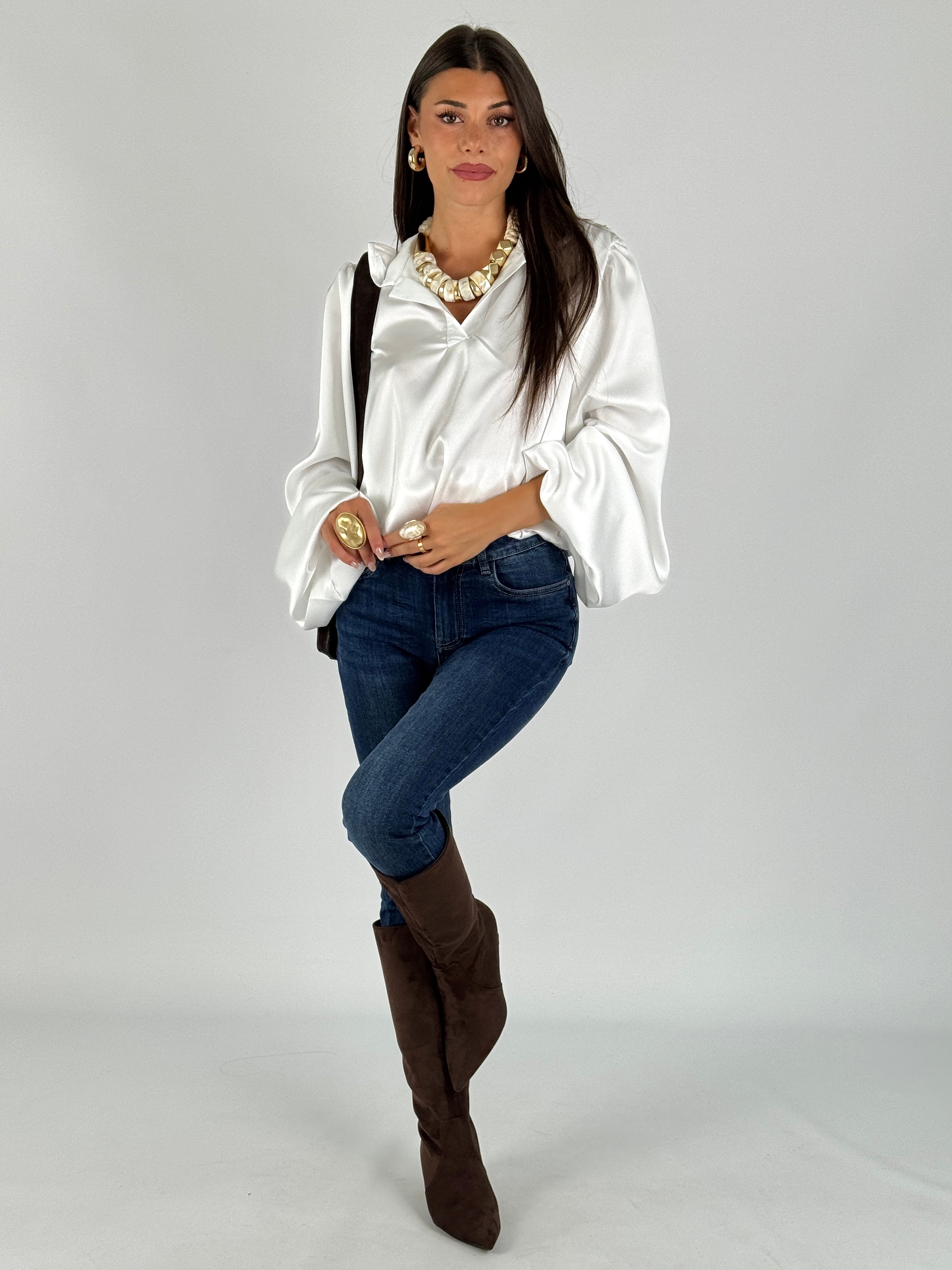 Camicia a sbuffo bianca