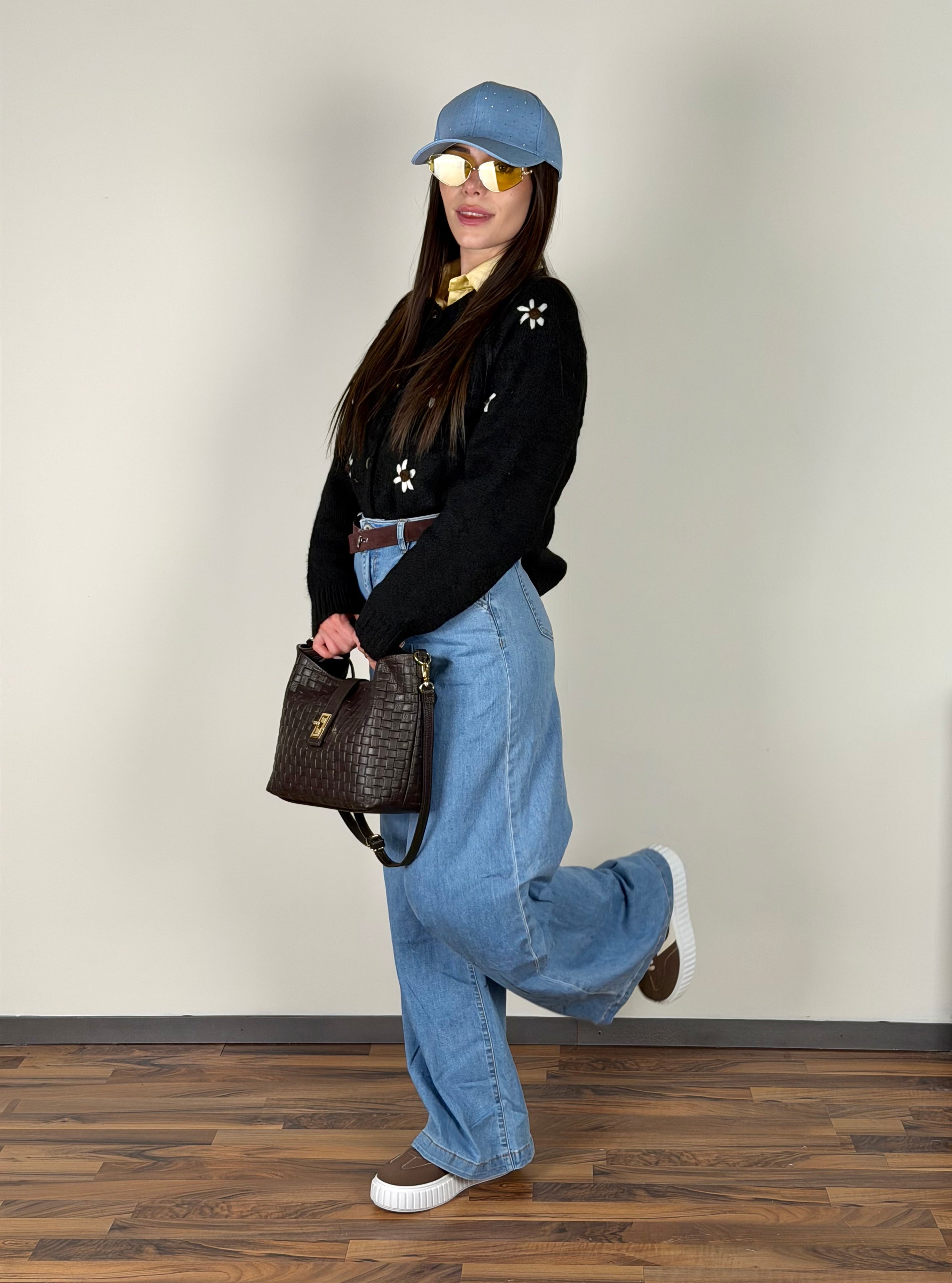 Maglia premium flowers nera