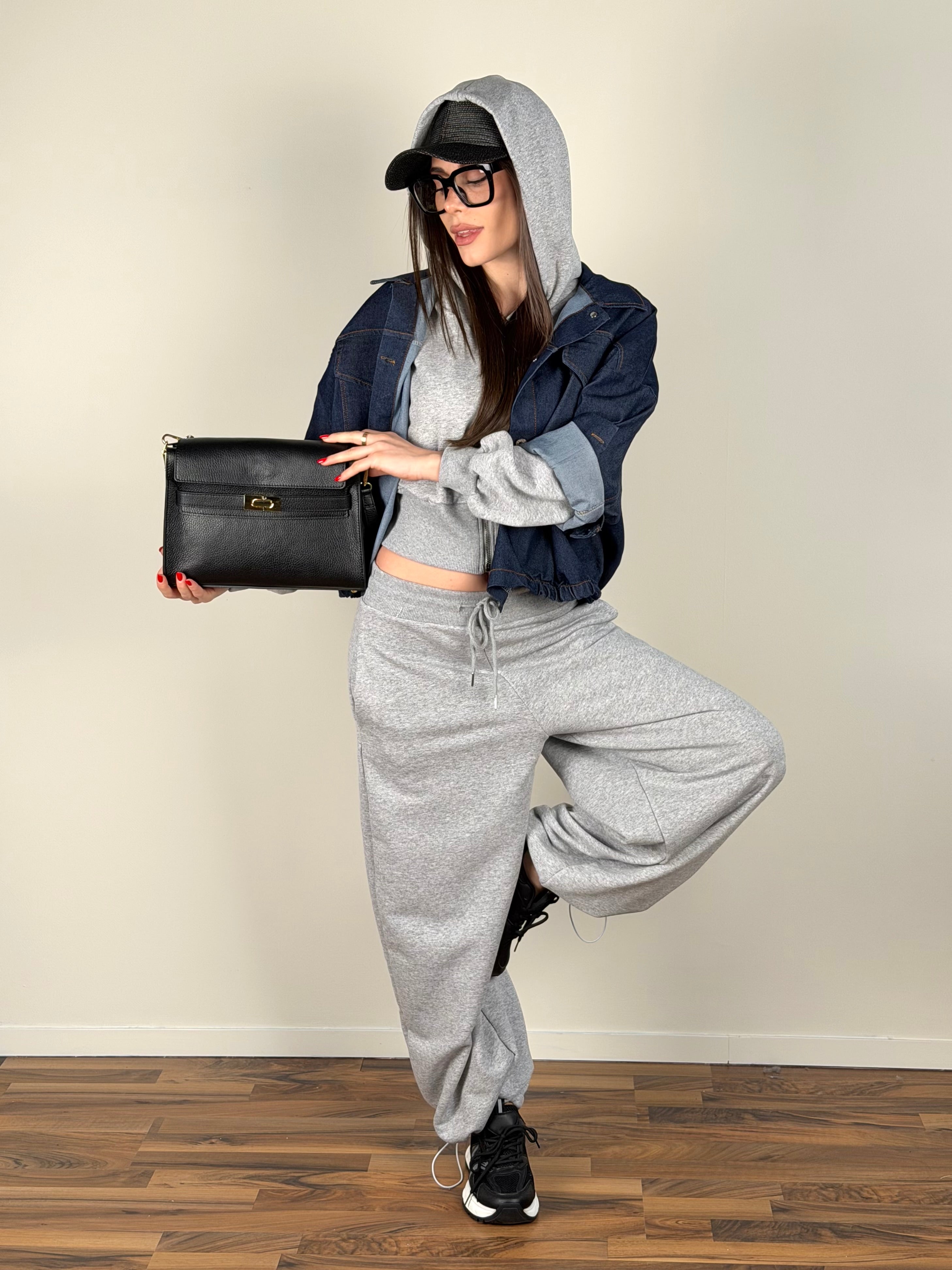 Pantalone tuta basic grigia