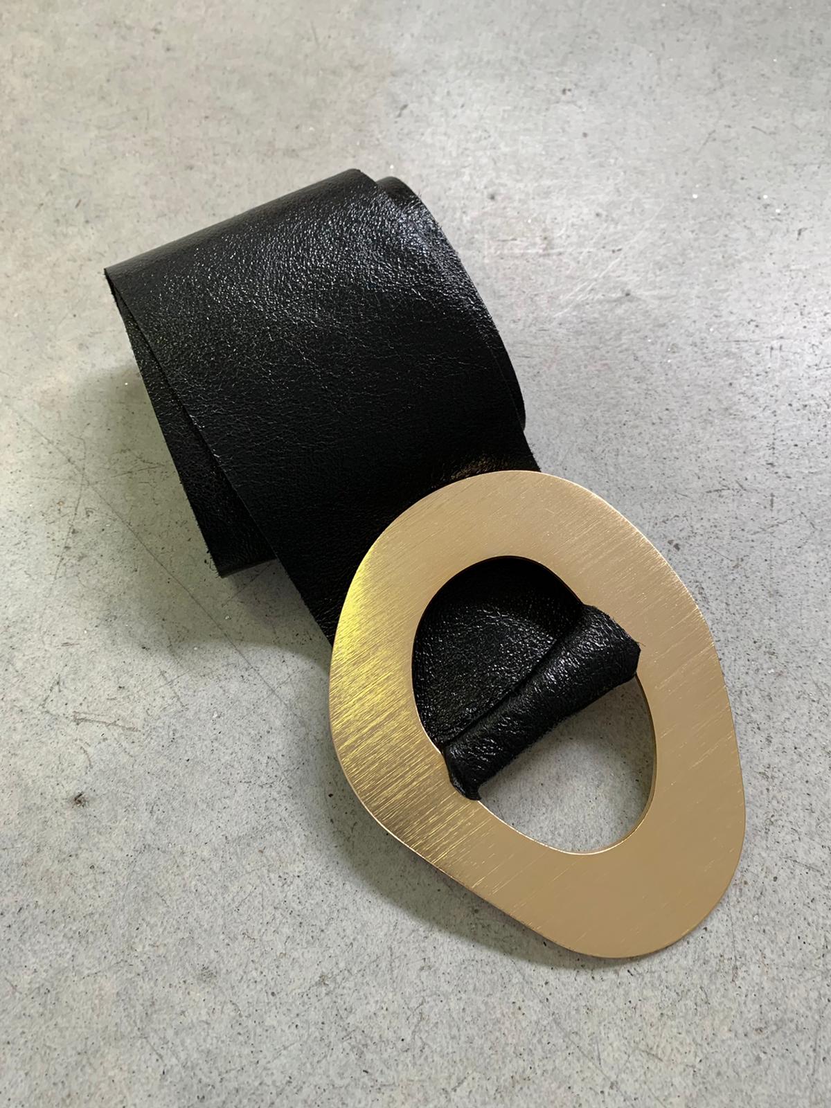 FUSCIACCA camoscio fibbia maxi laminata