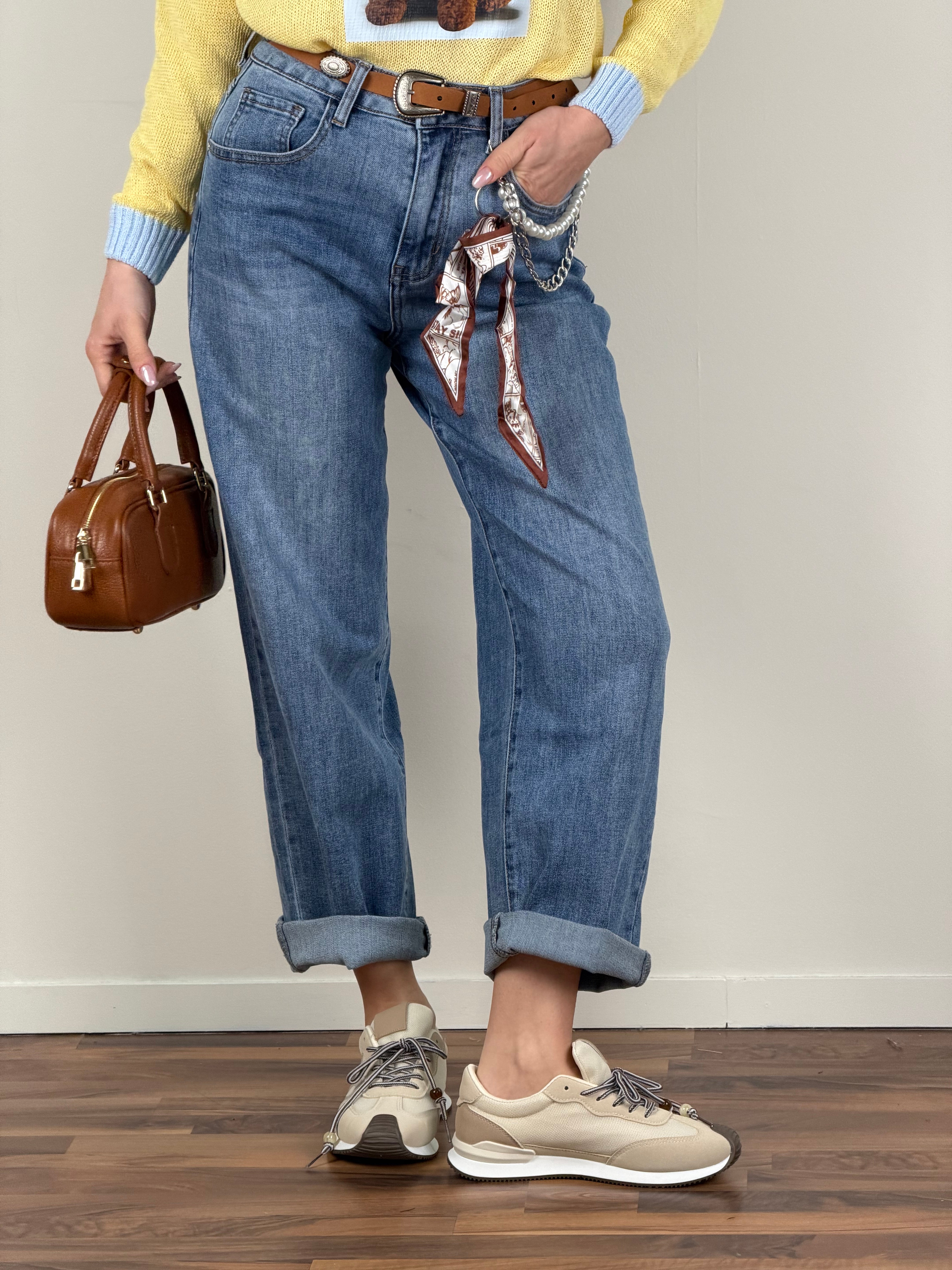 Jeans perle e foulard