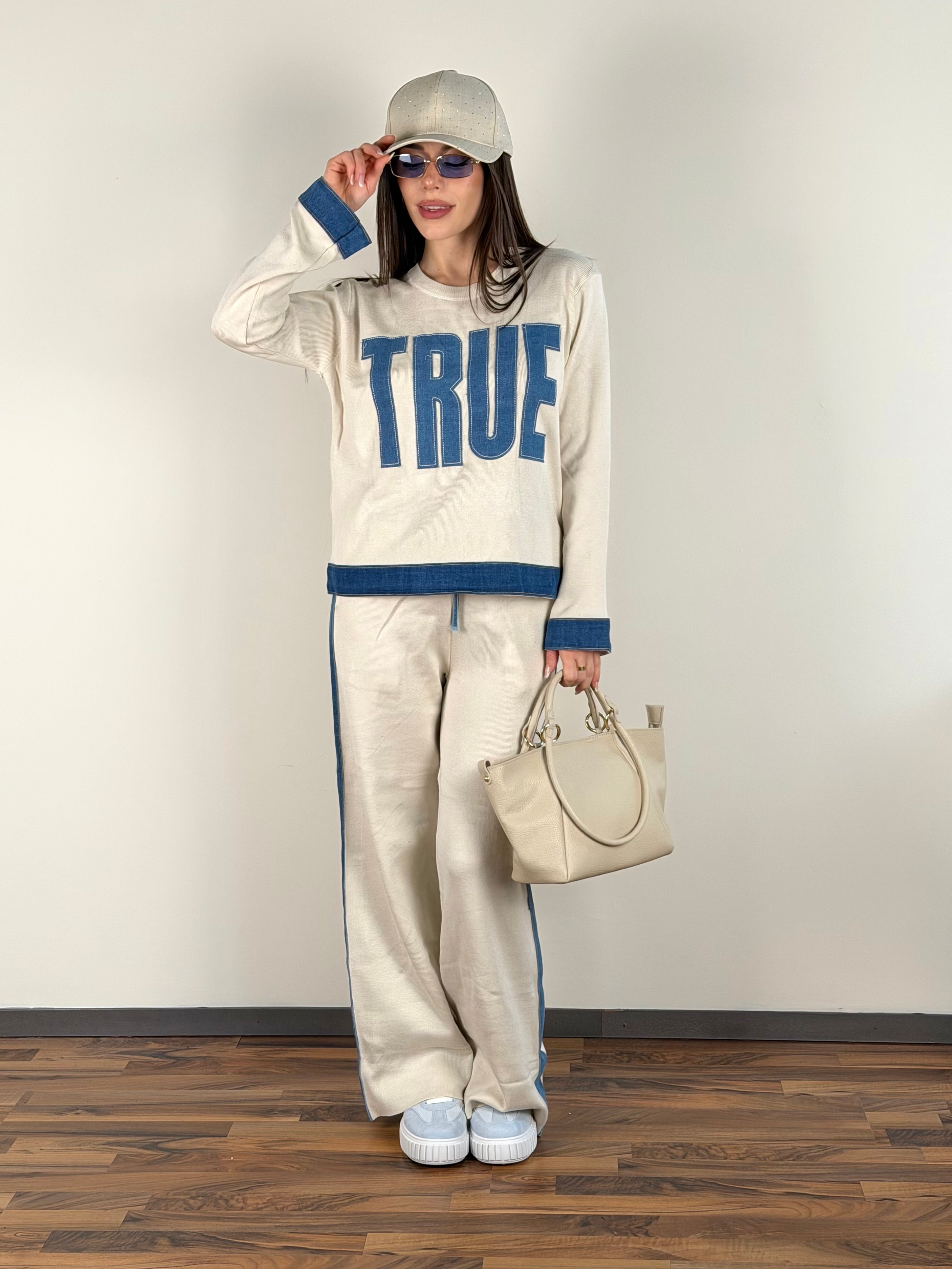 Tuta sportiva true beige