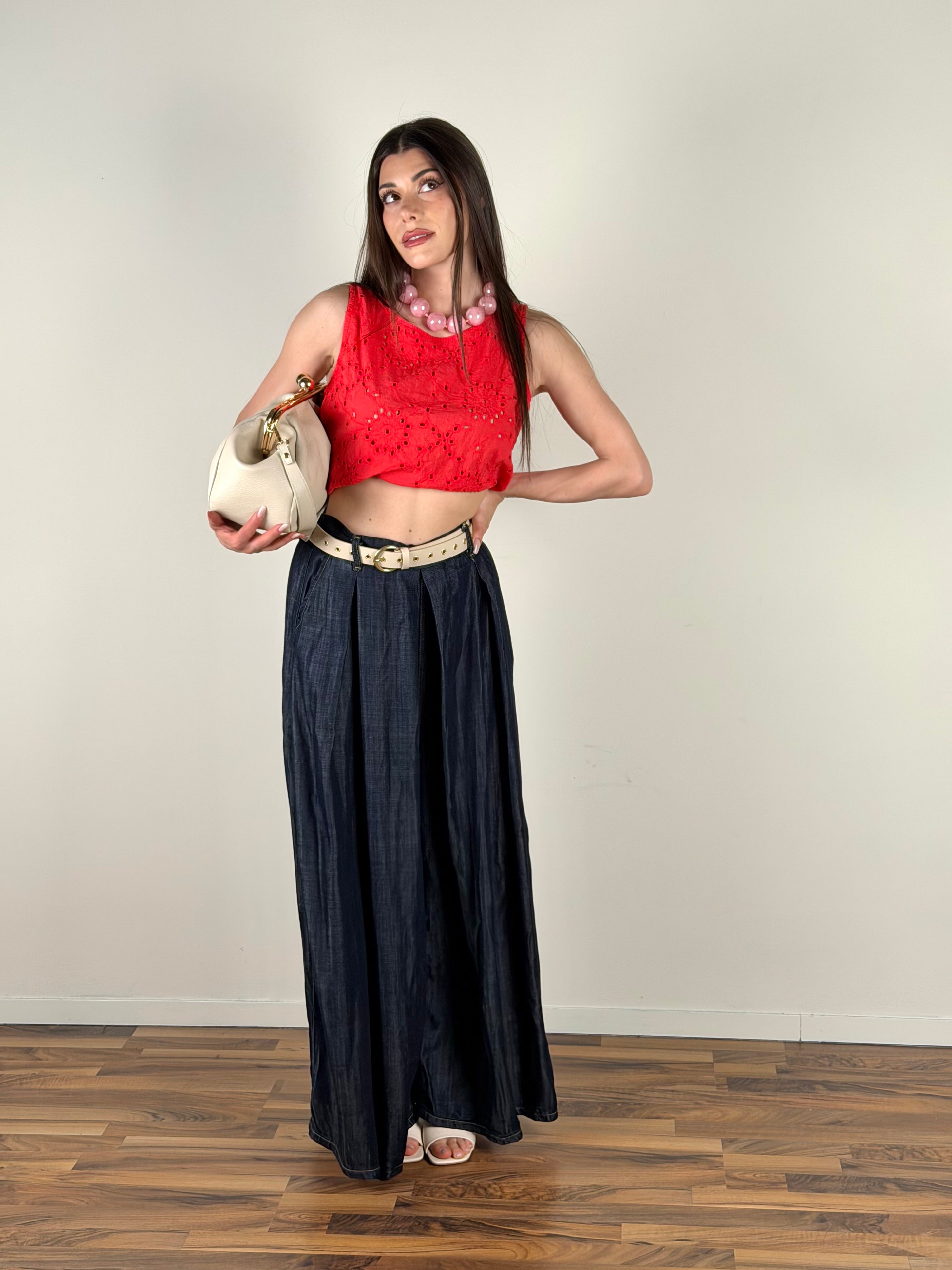 Top Priscilla corallo