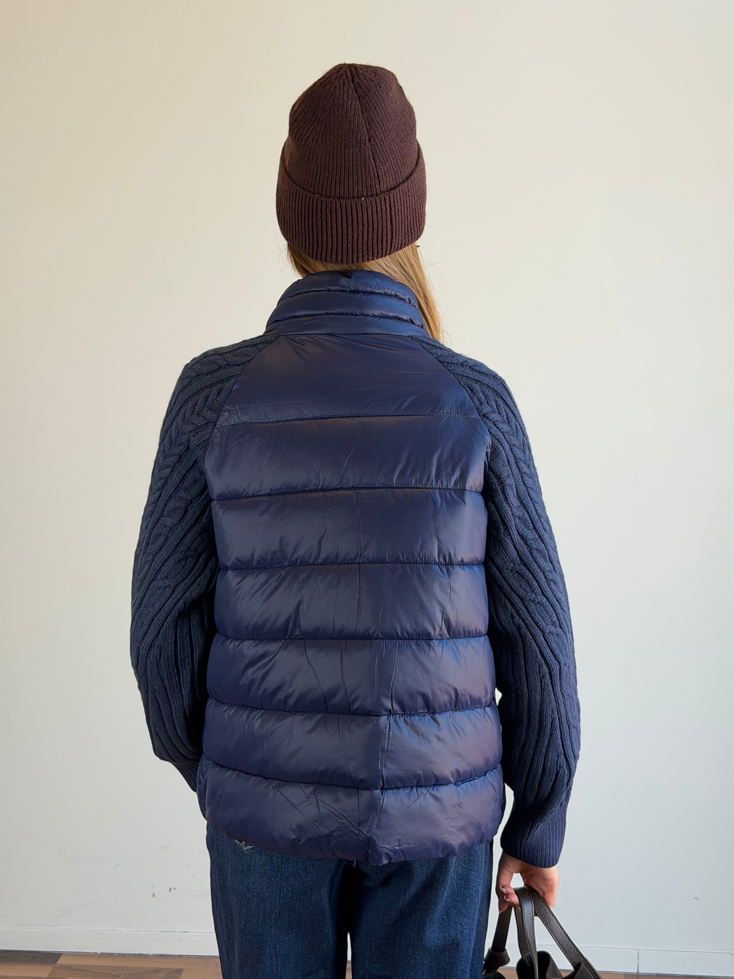 Piumino manica treccia blu