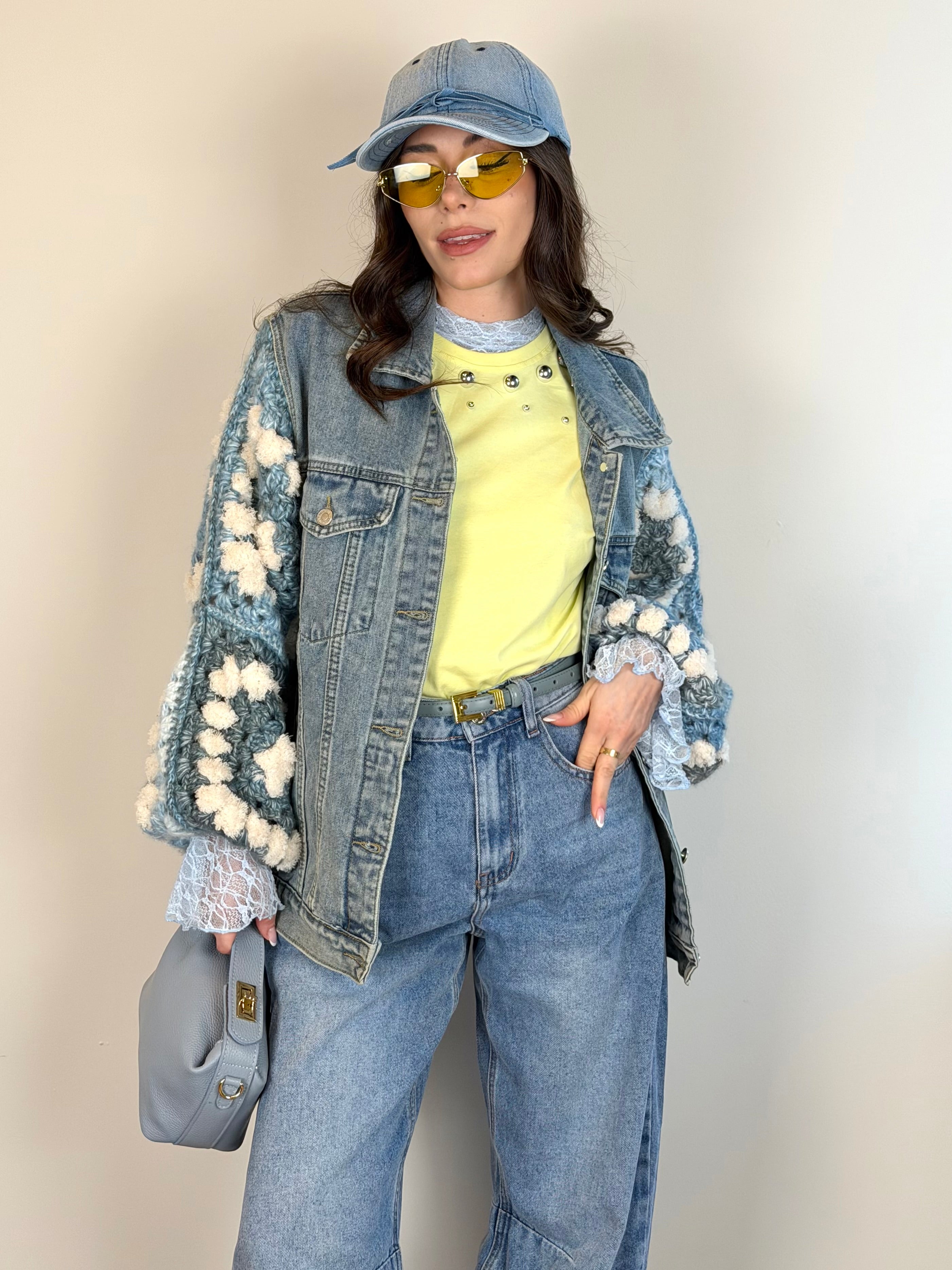 Giubbino maniche ricami colorati