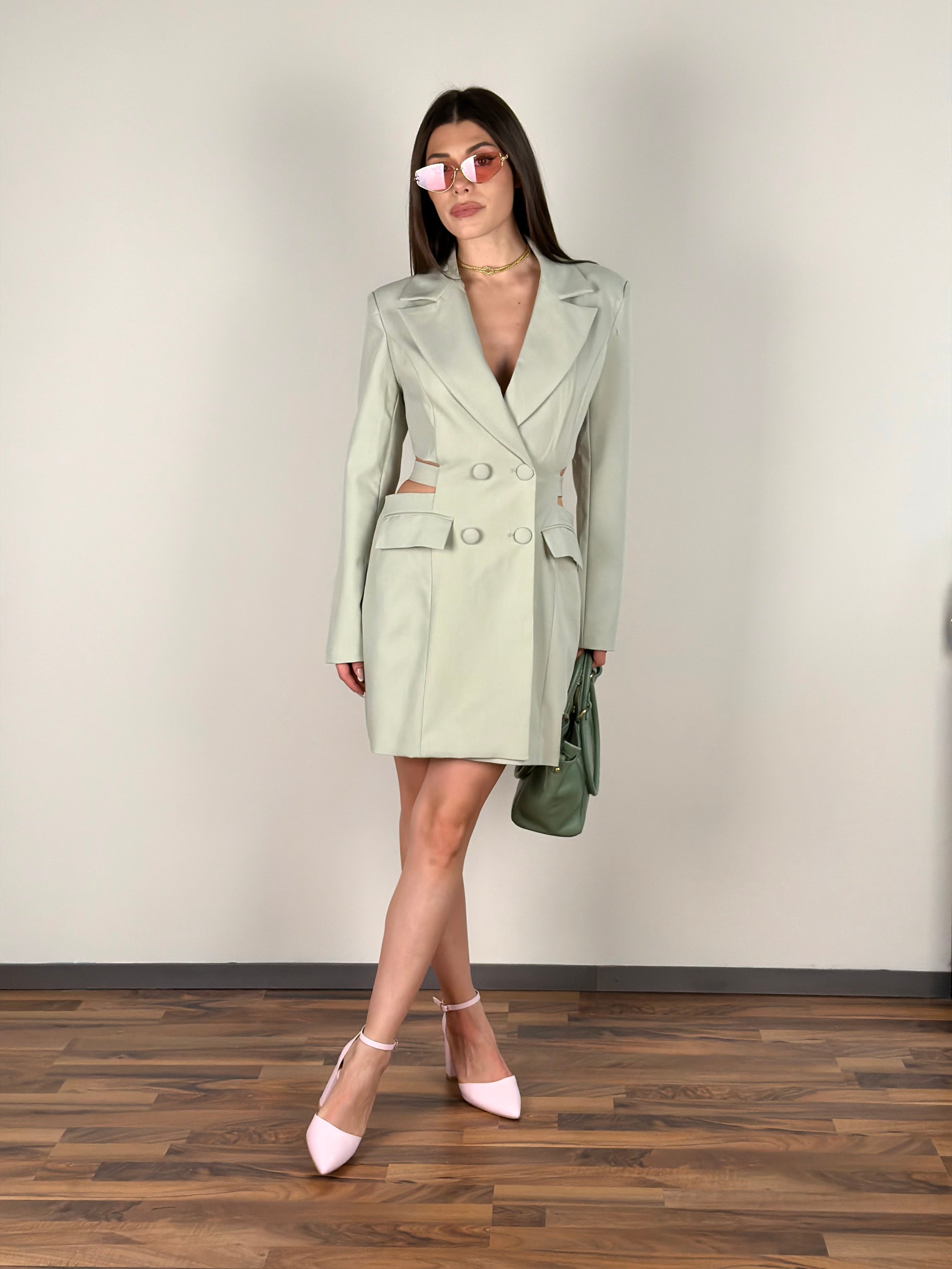 Abito glamour verde salvia