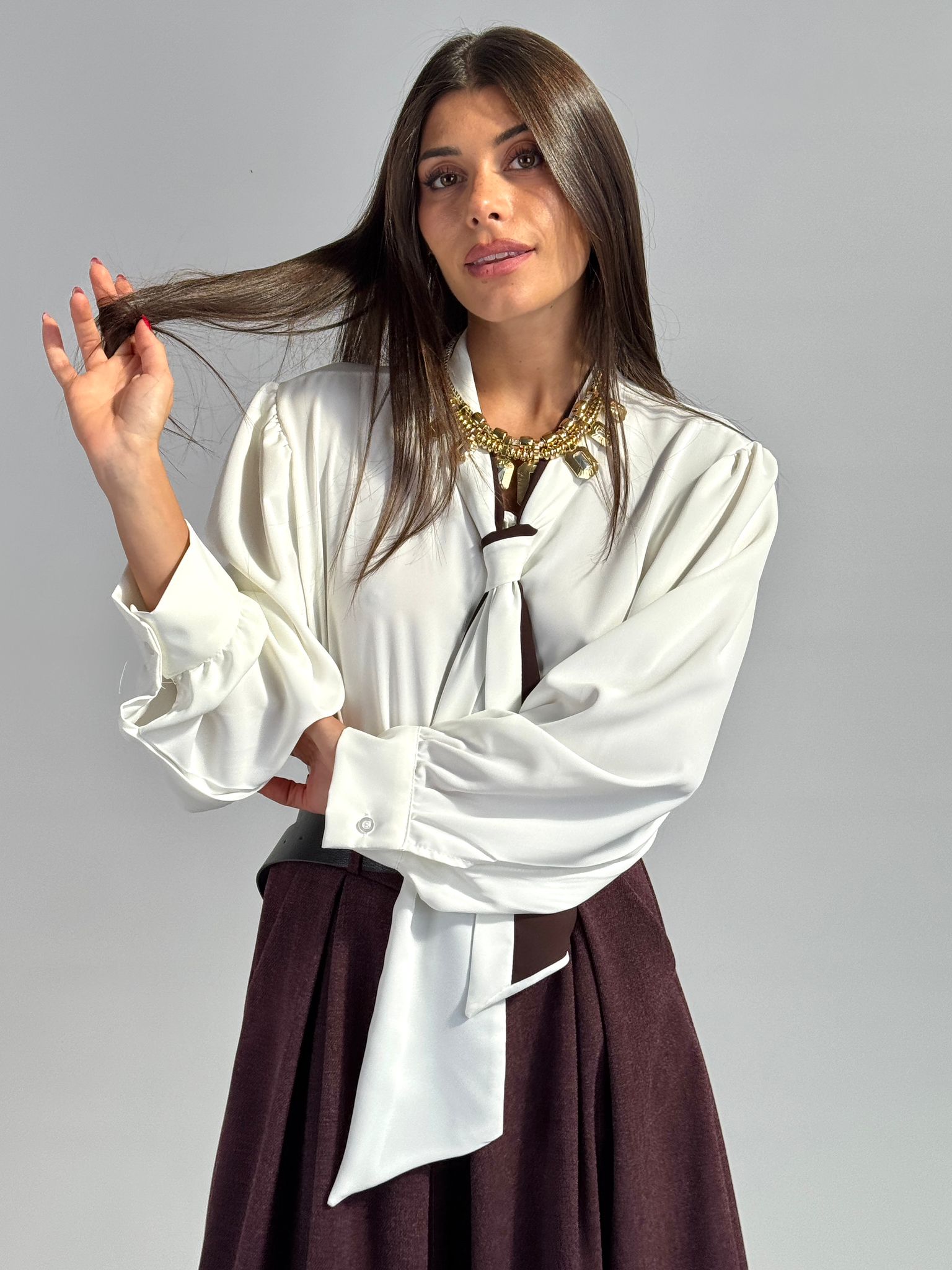 Camicia con cravatta bicolor bianca