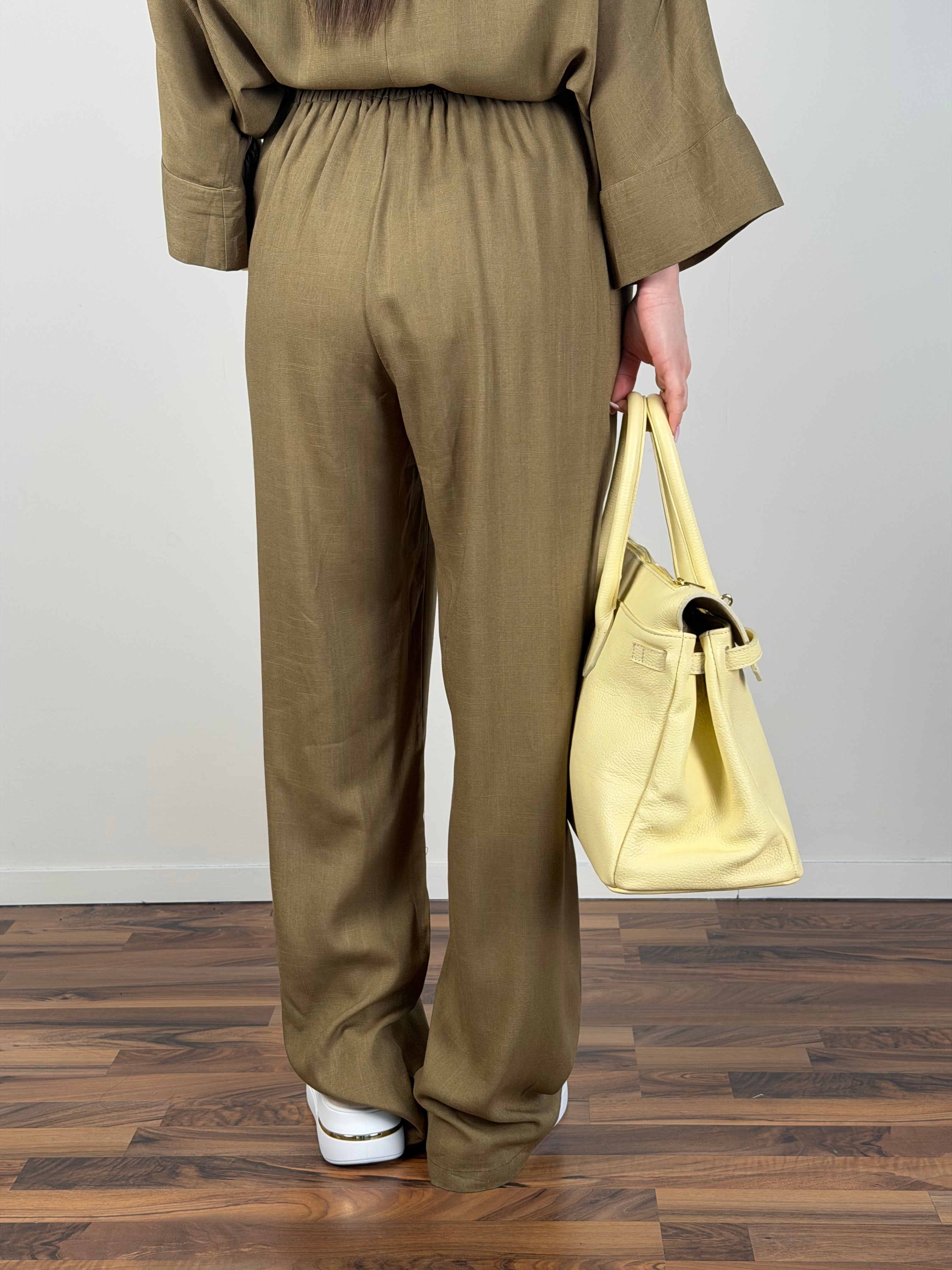Completo lino verde