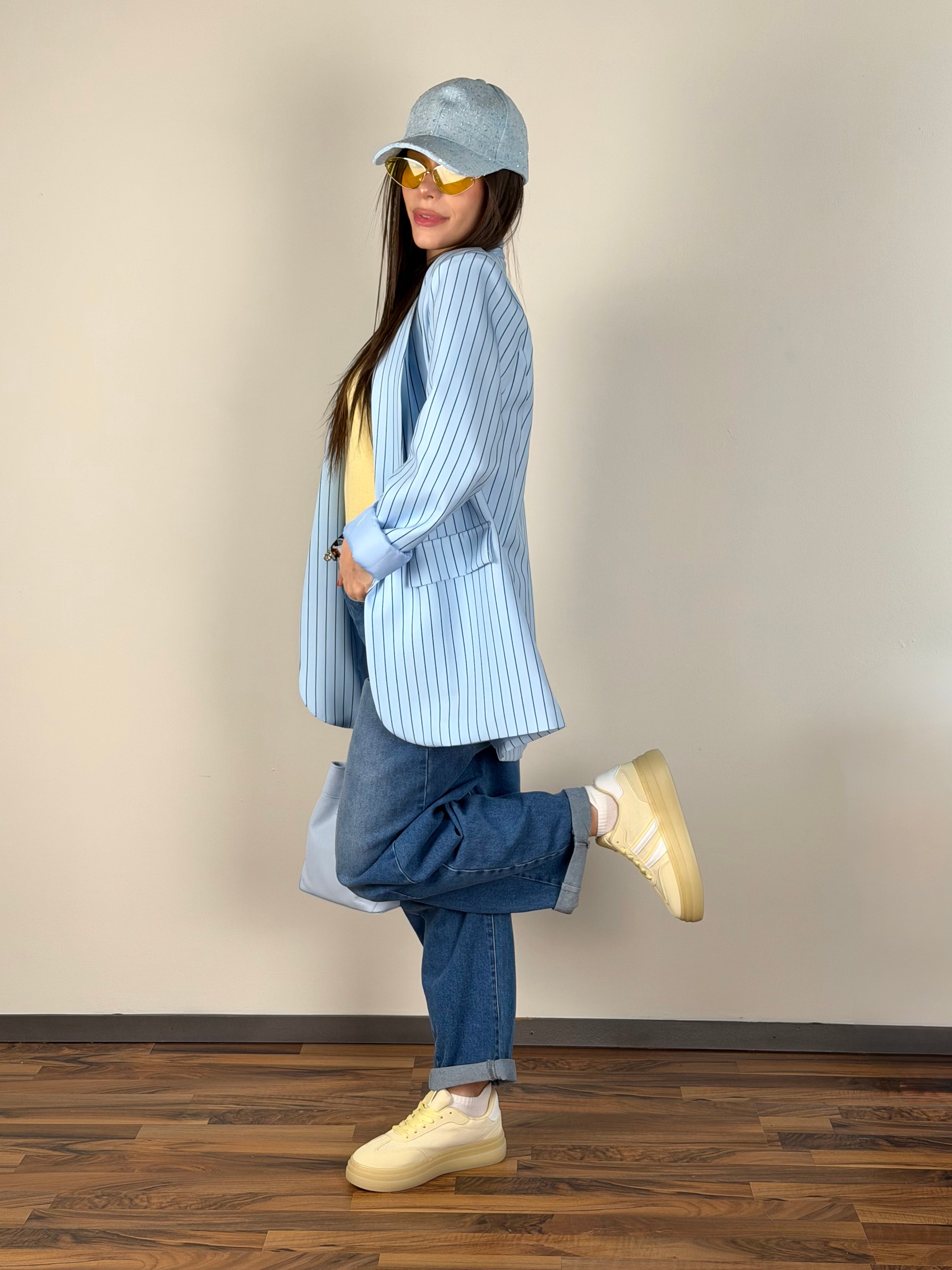 Giacca gessata celeste