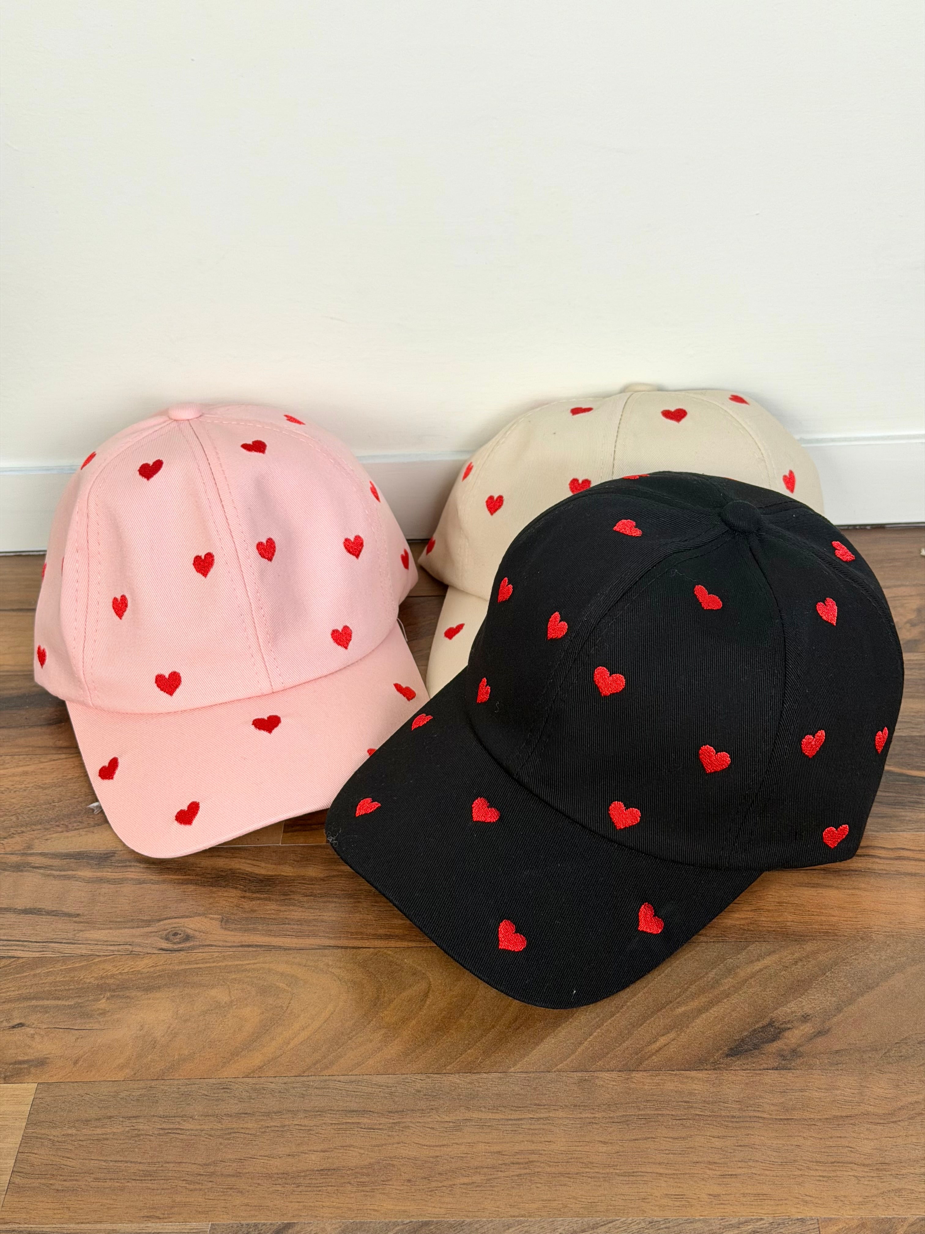 Cappello love me love - 3 colori