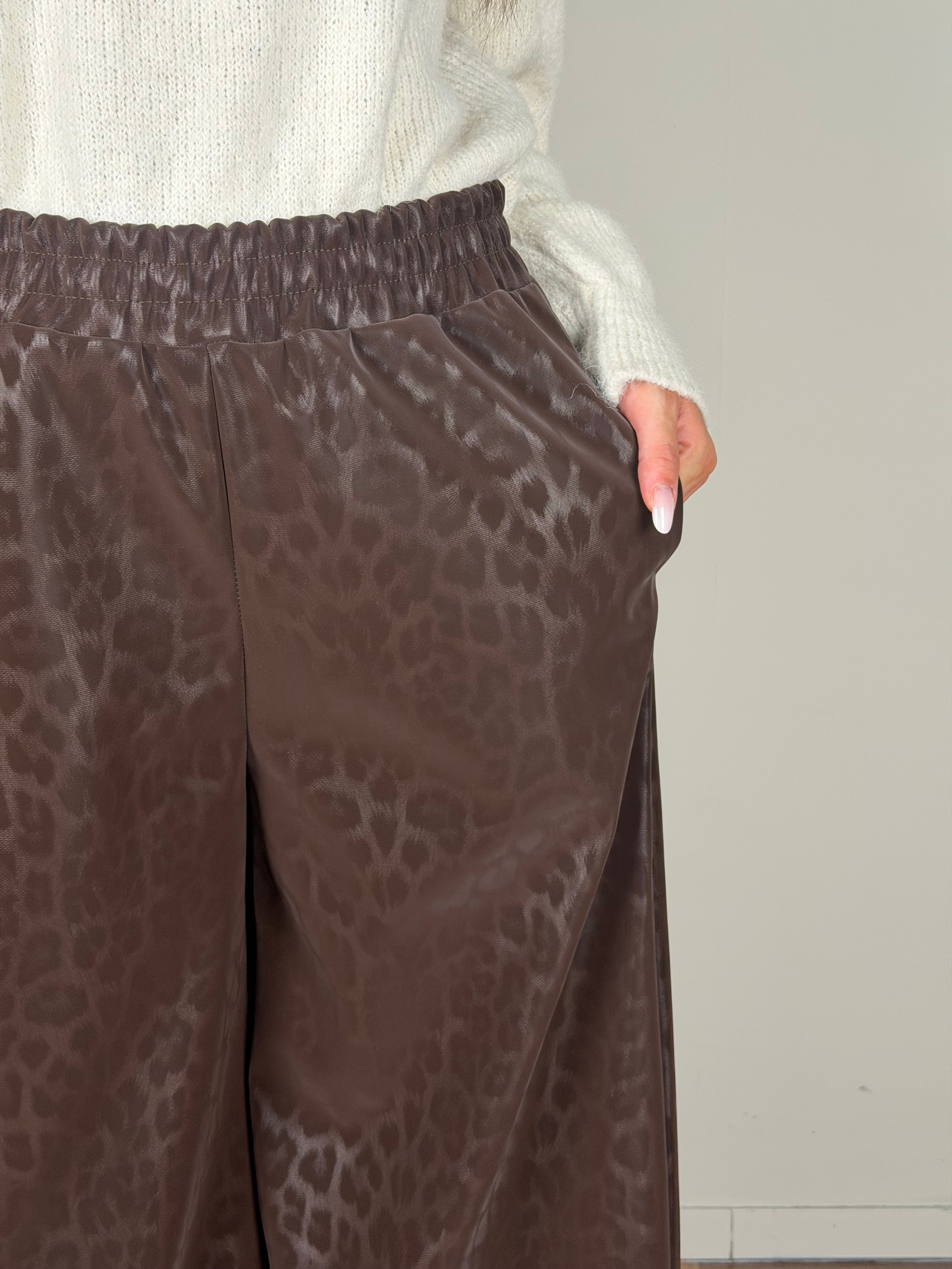 Pantalone ecopelle maculato moro