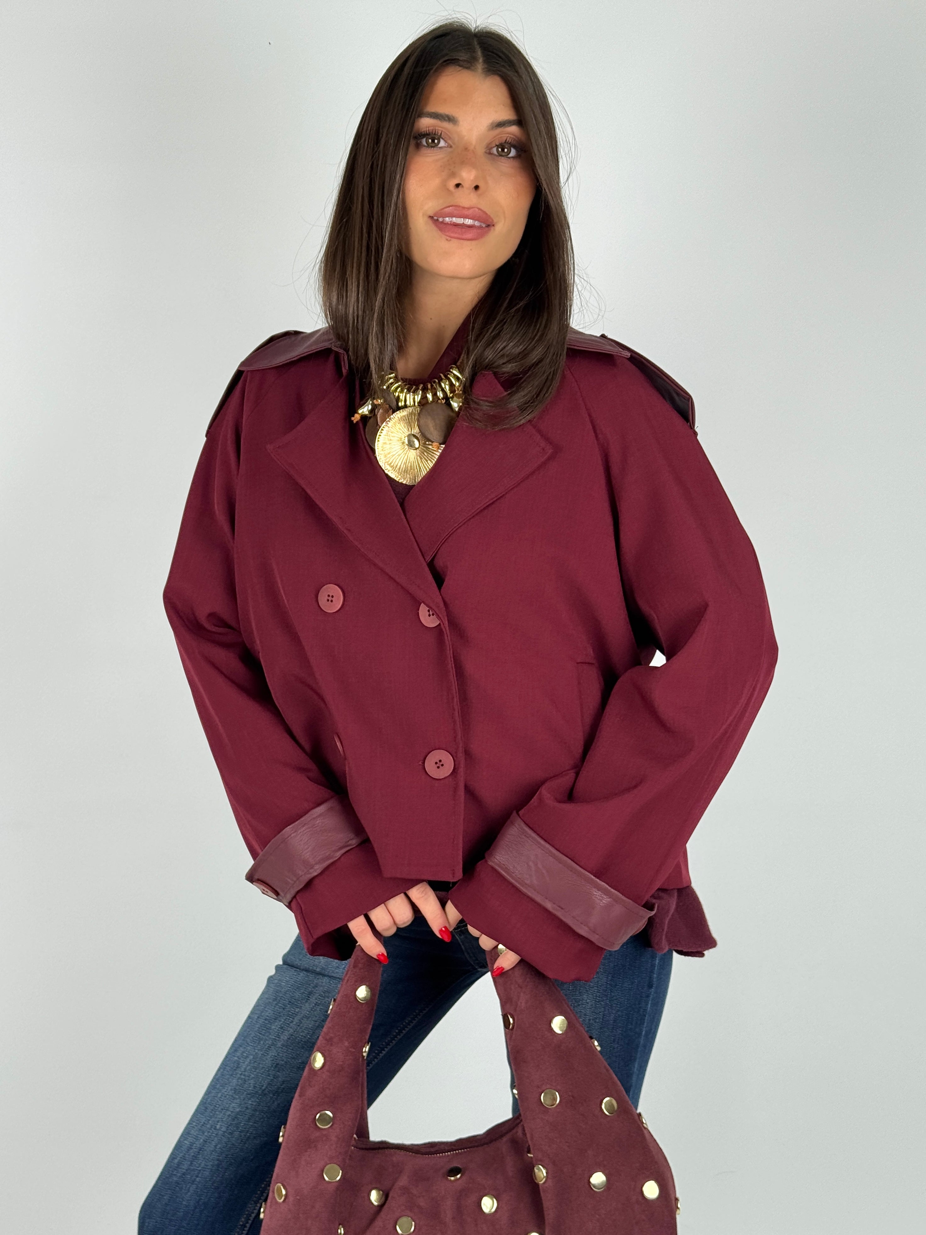 Trench corto Amelia bordeaux