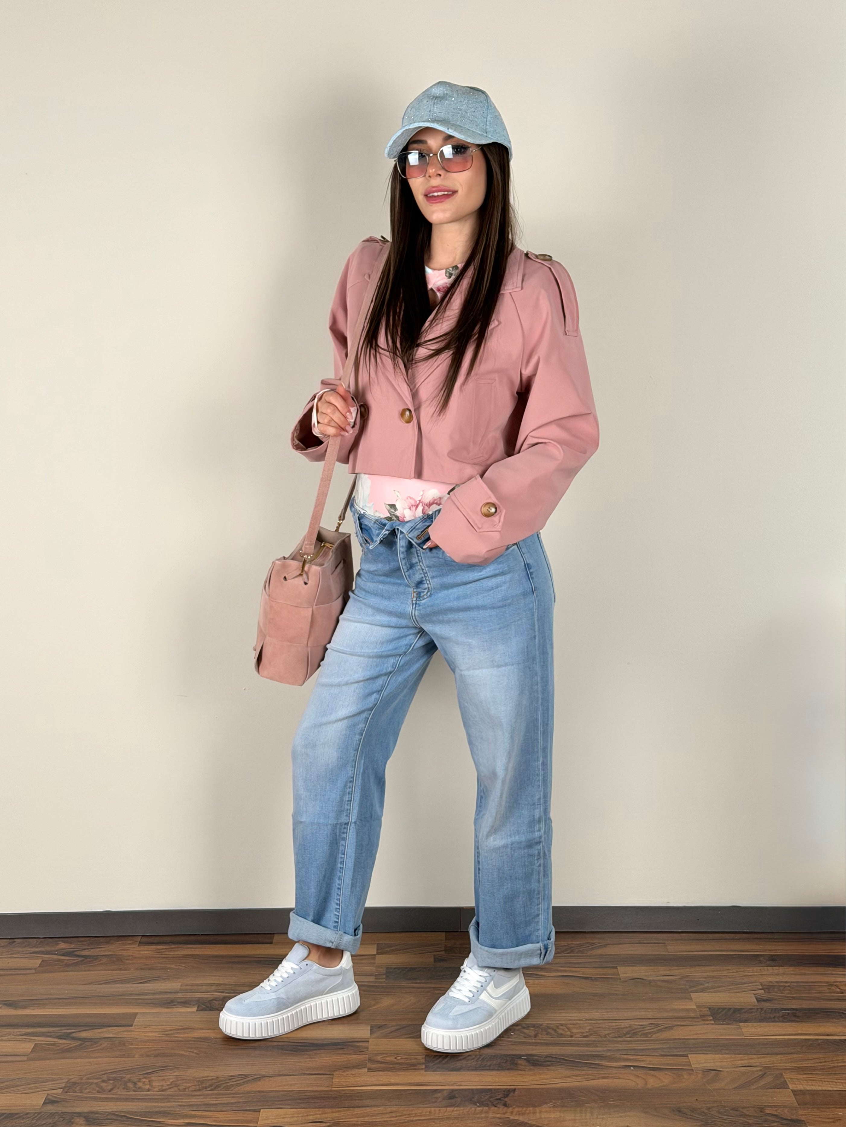 Trench crop rosa