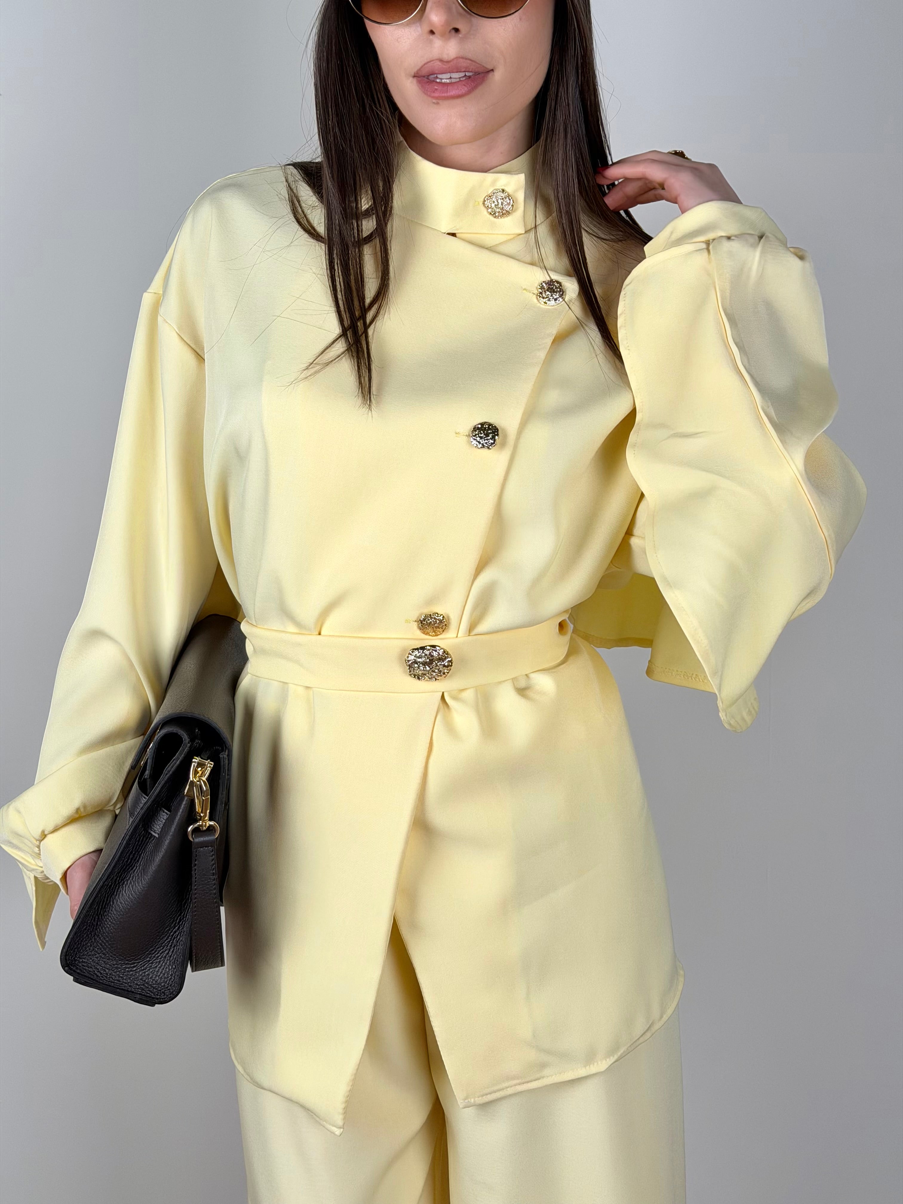 Completo Tokyo giallo