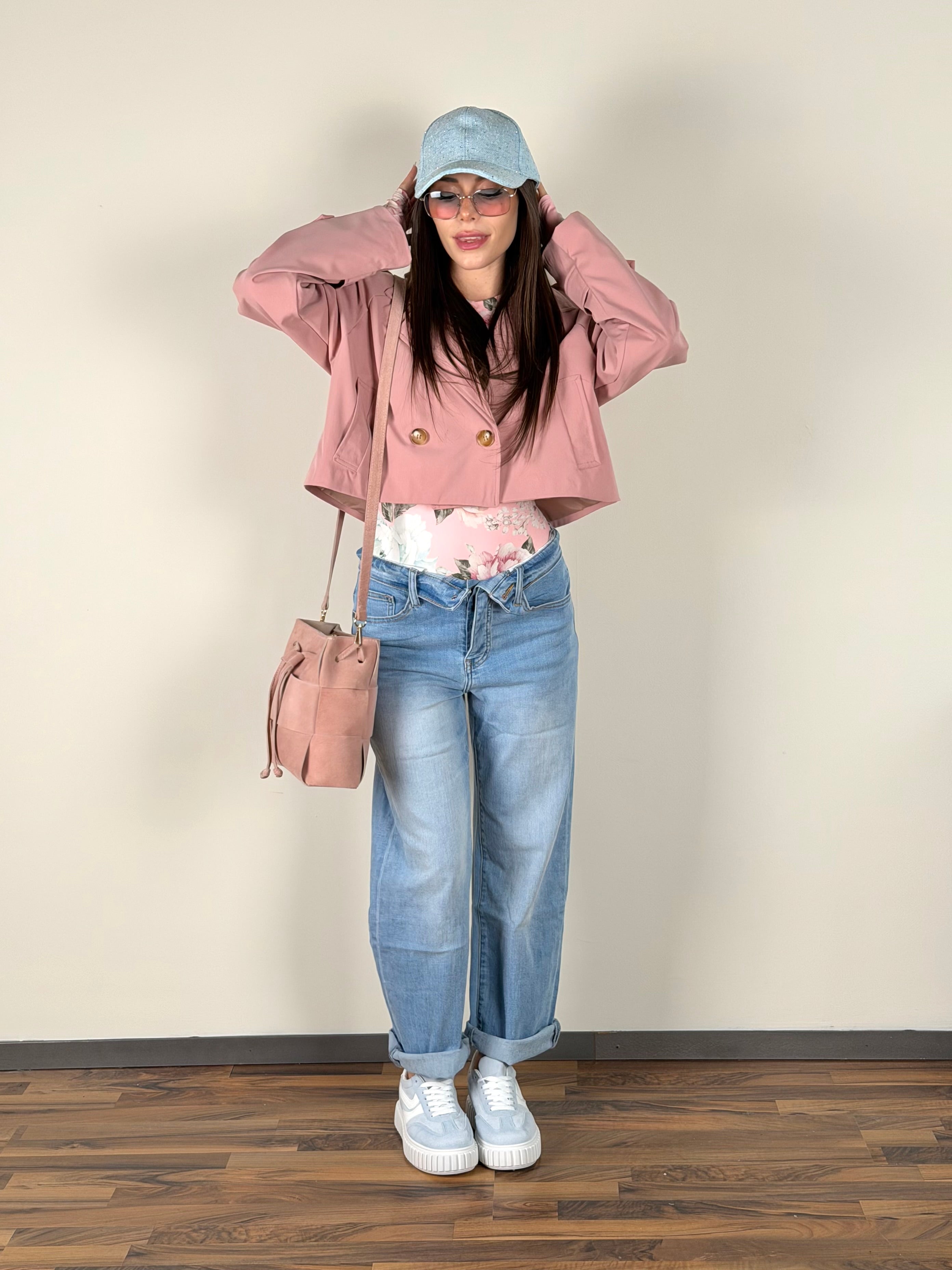 Trench crop rosa