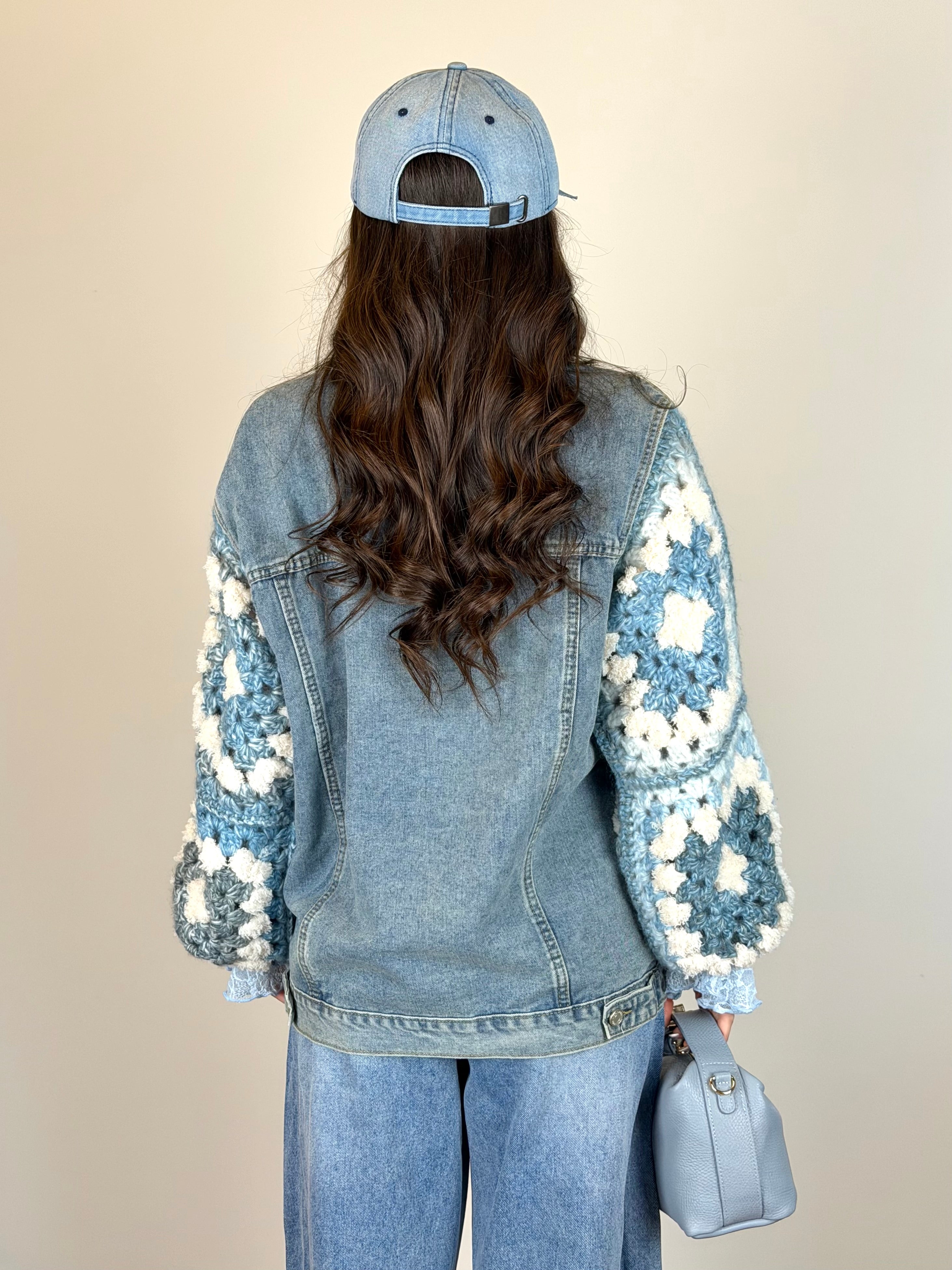 Giubbino maniche ricami colorati