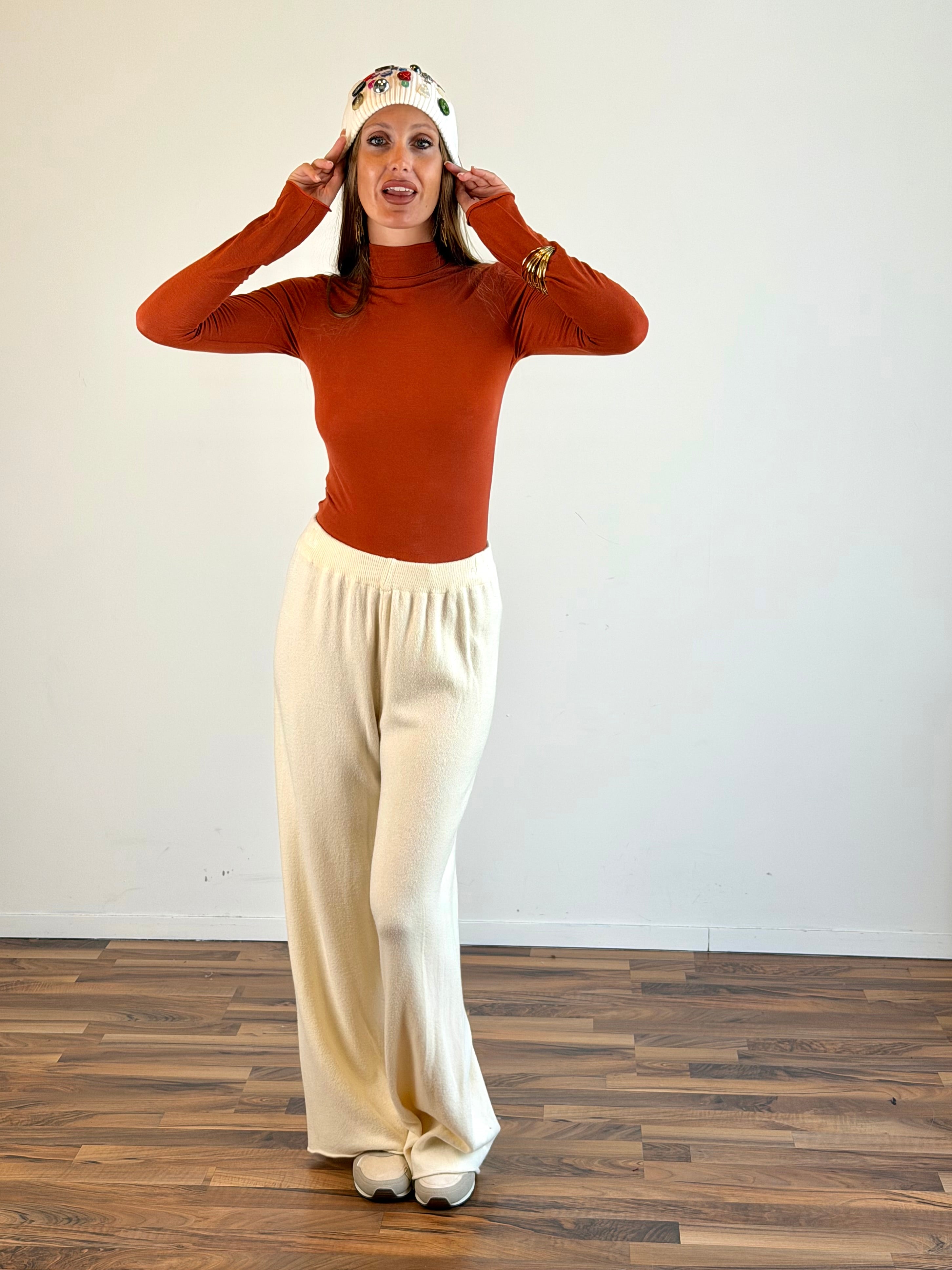 Pantalone tuta Sheila panna