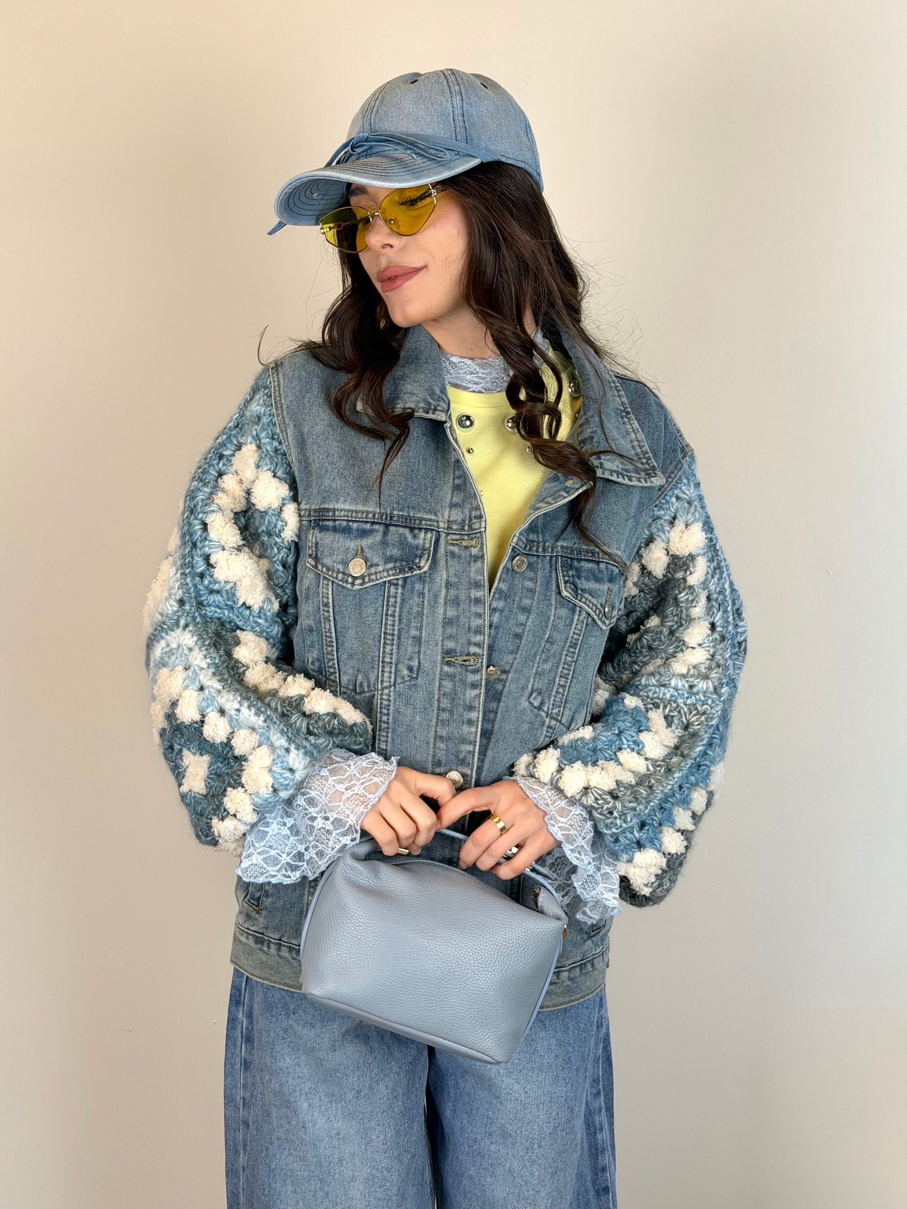 Giubbino maniche ricami colorati