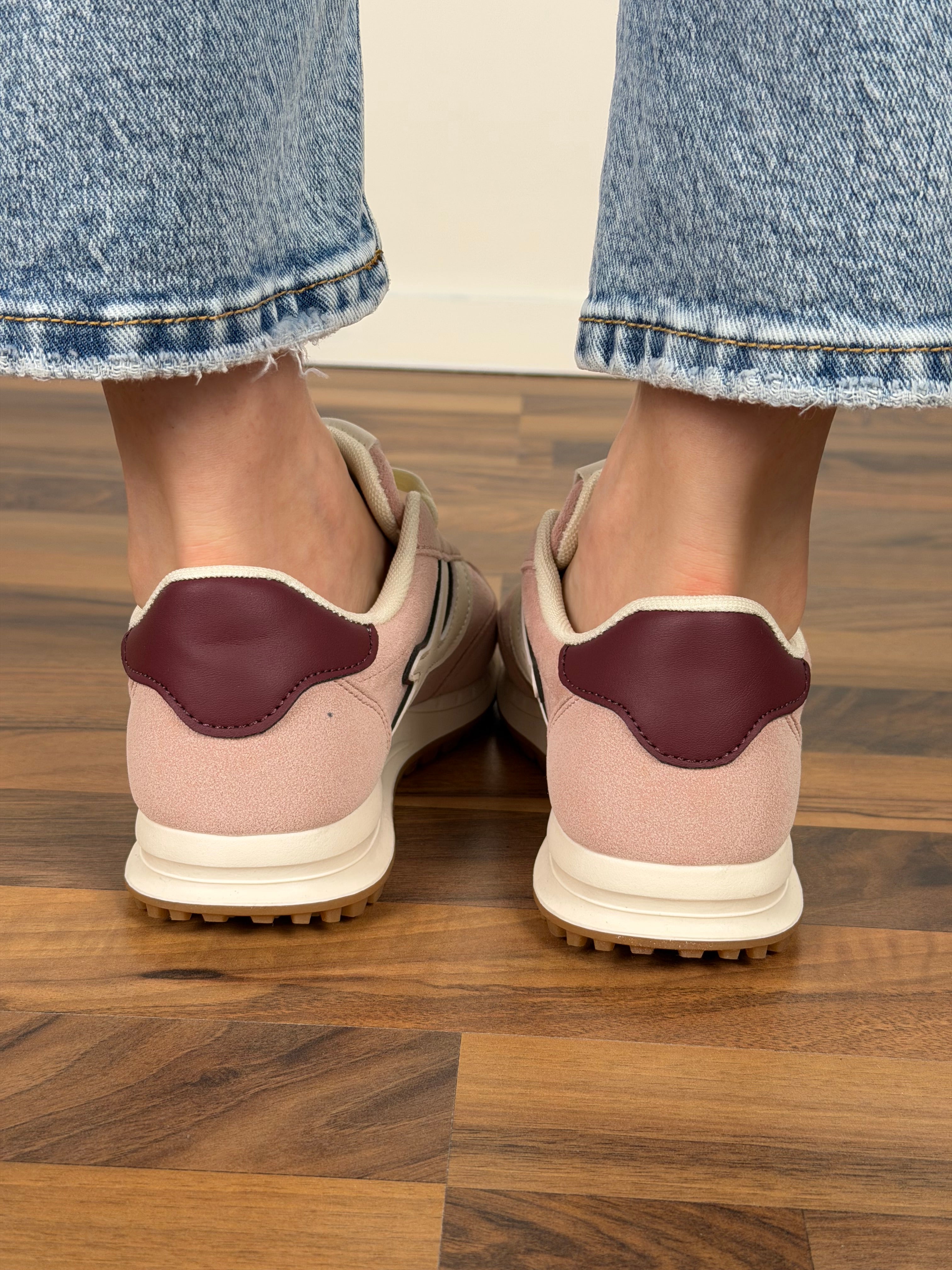 Sneaker fashion pink