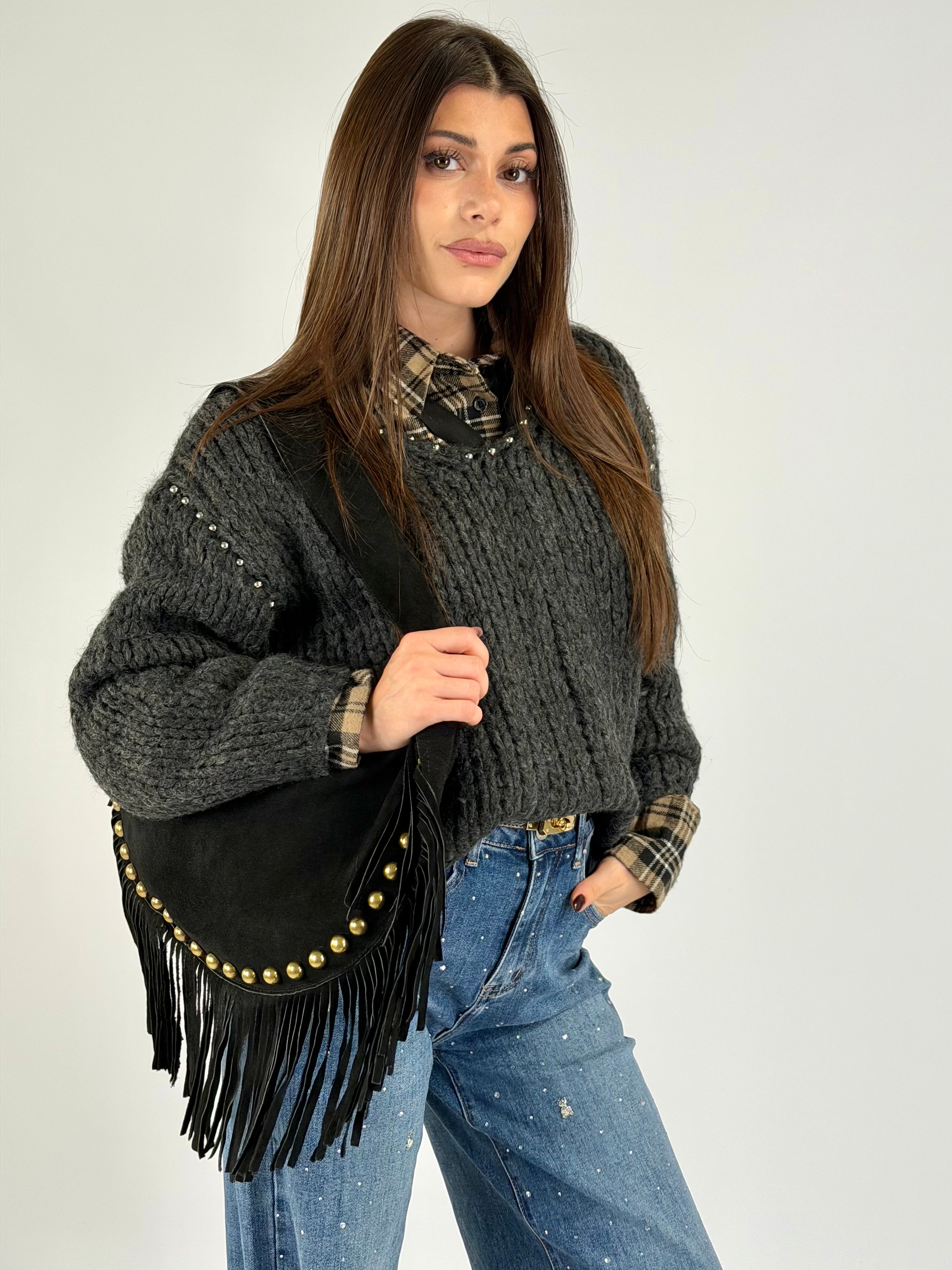 Maglia borchiette nera