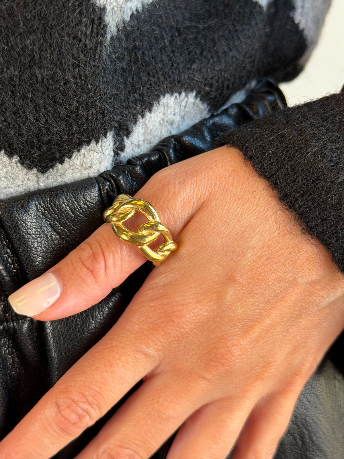 Anello catena- Collezione Rock