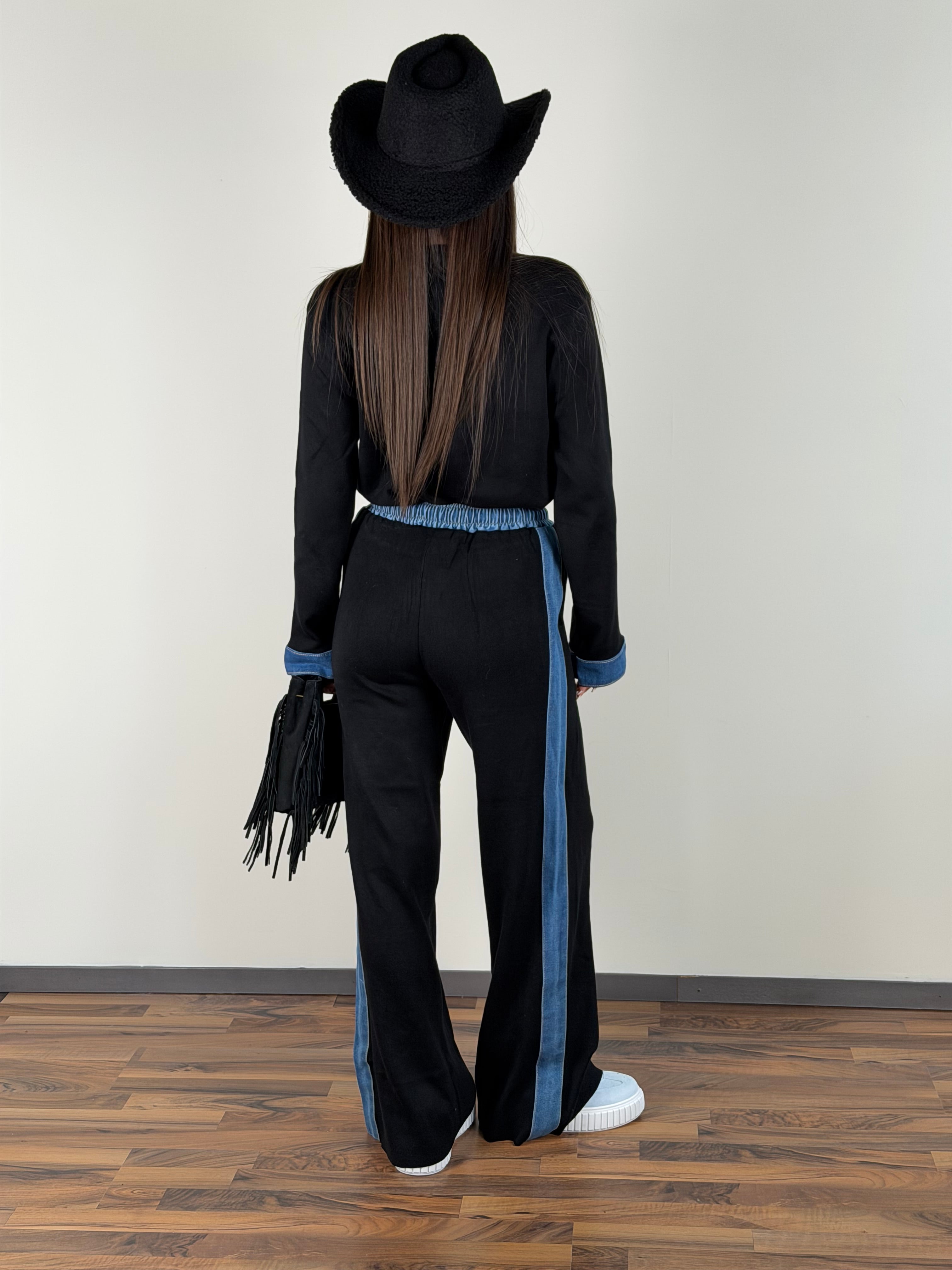 Tuta sportiva true nera