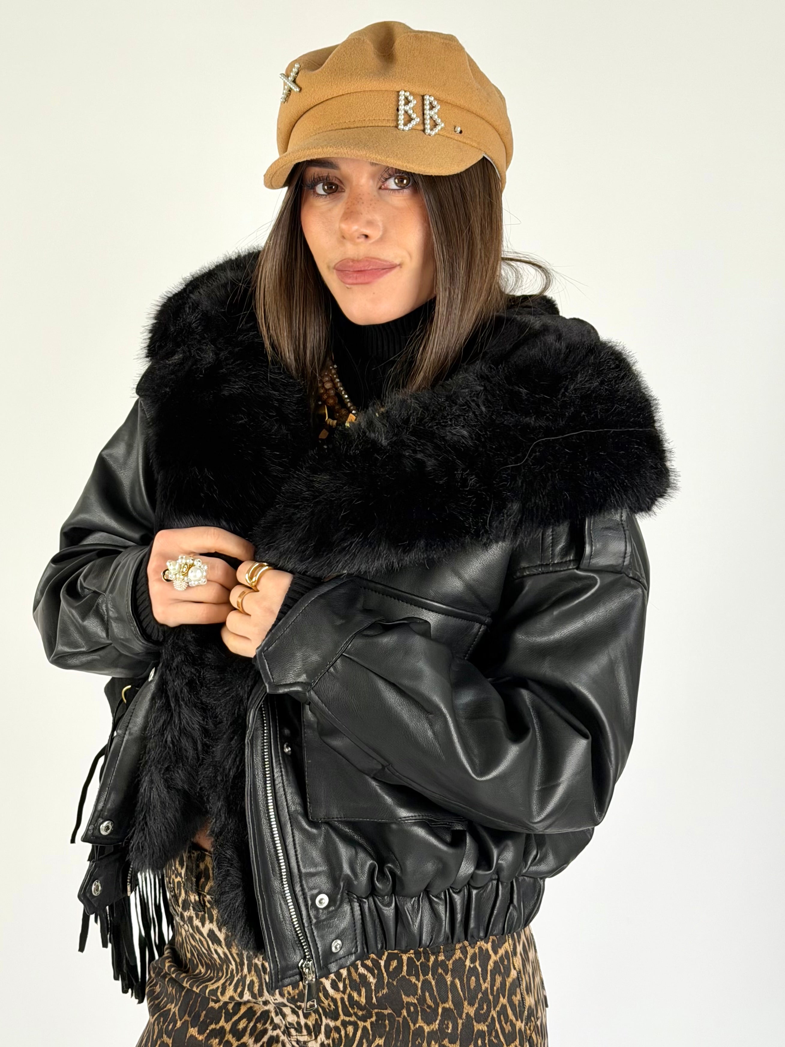 Chiodo con eco pelliccia nera